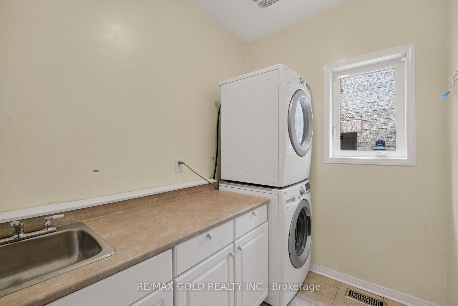 Photo 19 of 106 Meadowlark Drive, Halton Hills, Georgetown — HOMEH