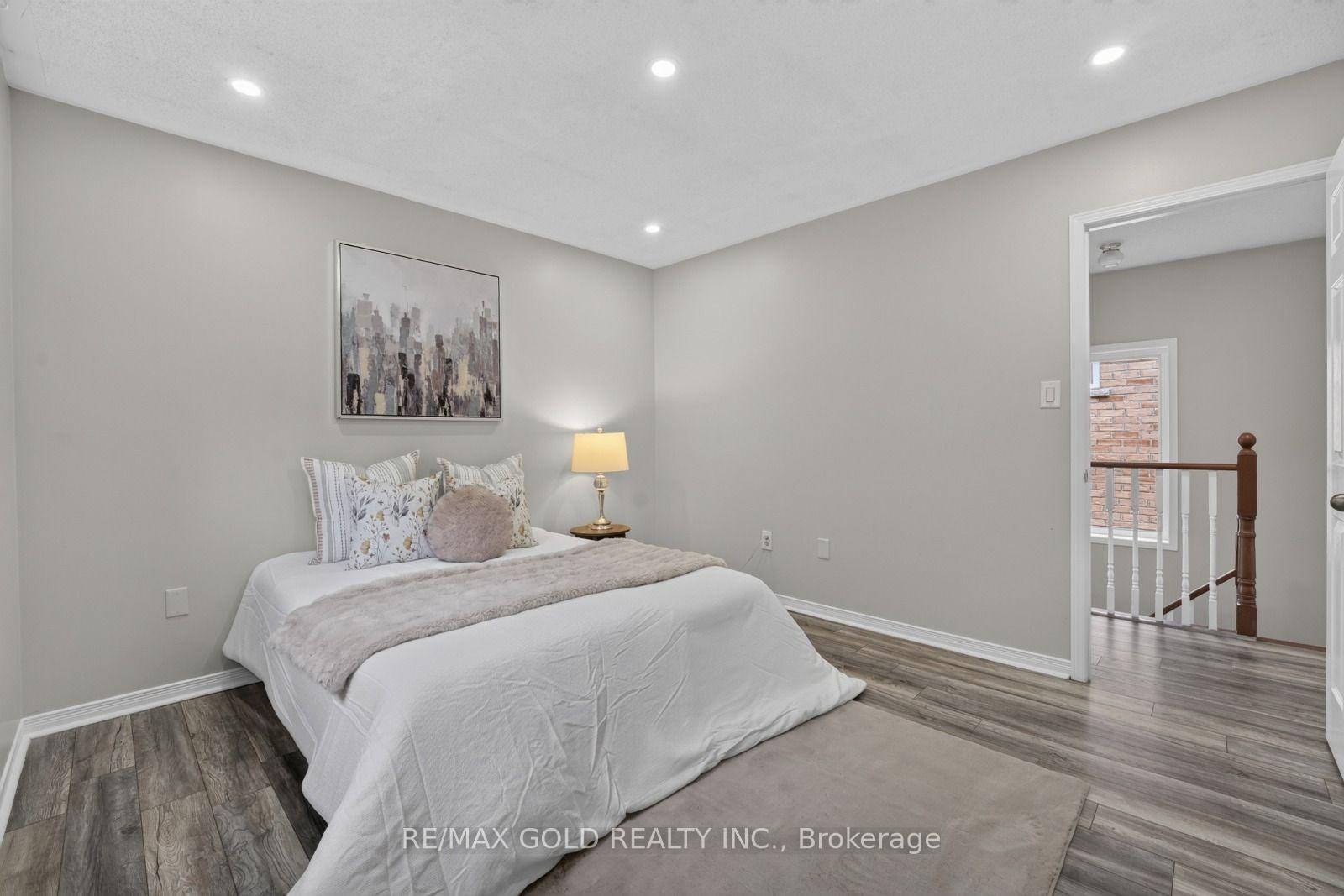 Photo 23 of 106 Meadowlark Drive, Halton Hills, Georgetown — HOMEH