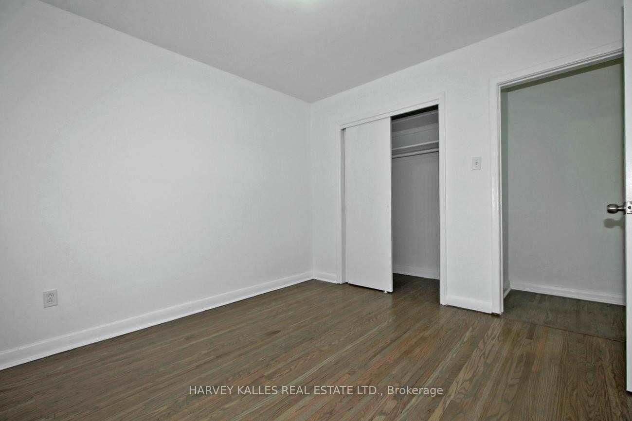 Photo 9 of Unit Unit B, 149 Kitchener Avenue, Toronto, Caledonia-Fairbank — HOMEH