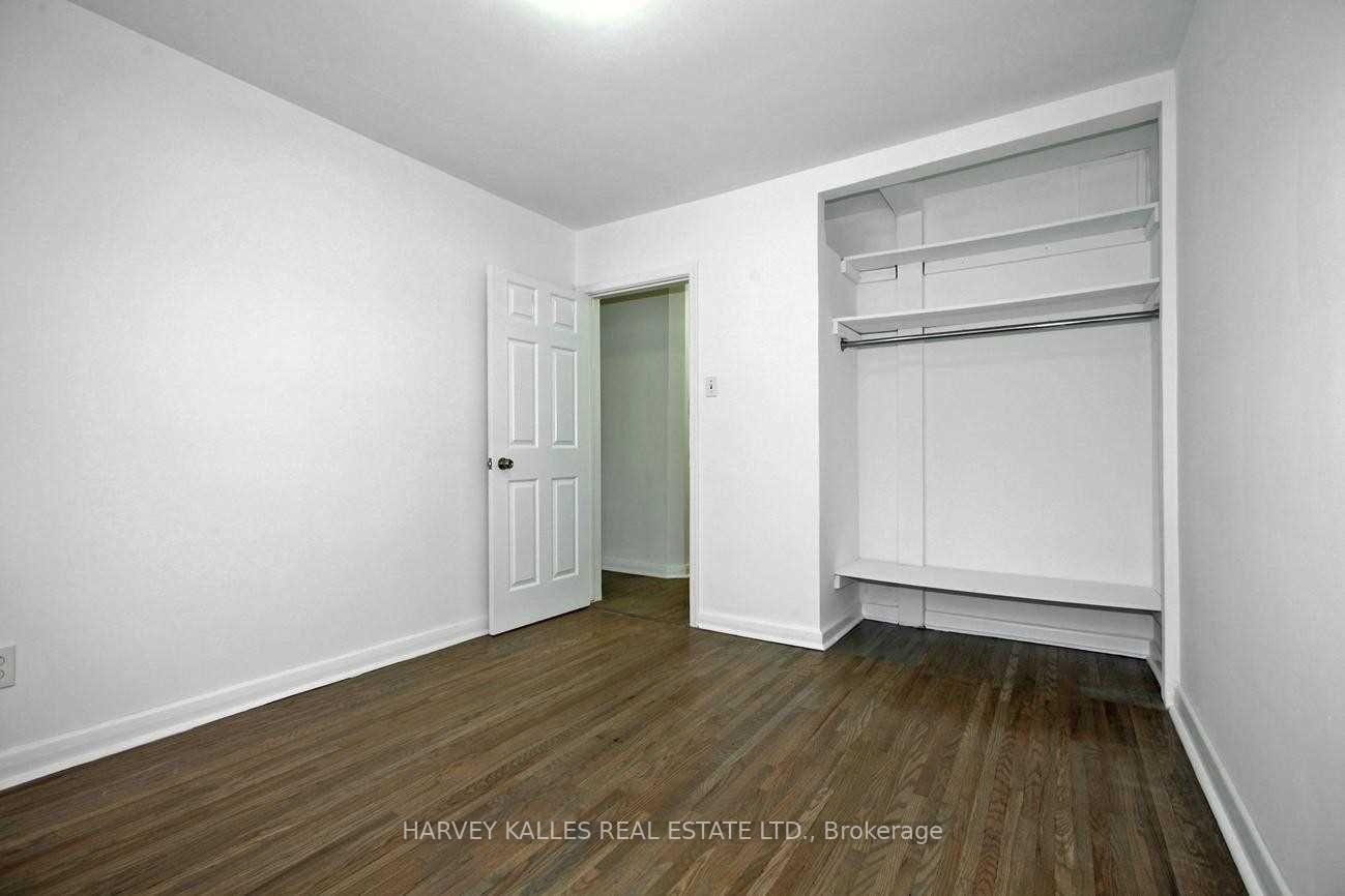 Photo 10 of Unit Unit B, 149 Kitchener Avenue, Toronto, Caledonia-Fairbank — HOMEH