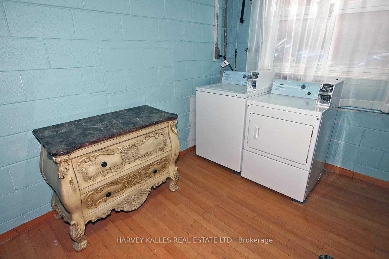 Photo 11 of Unit Unit B, 149 Kitchener Avenue, Toronto, Caledonia-Fairbank — HOMEH