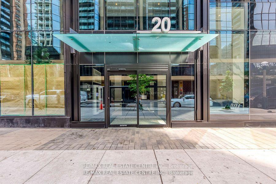Photo 5 of Unit 406, 20 Edward Street, Toronto, Bay Street Corridor — HOMEH