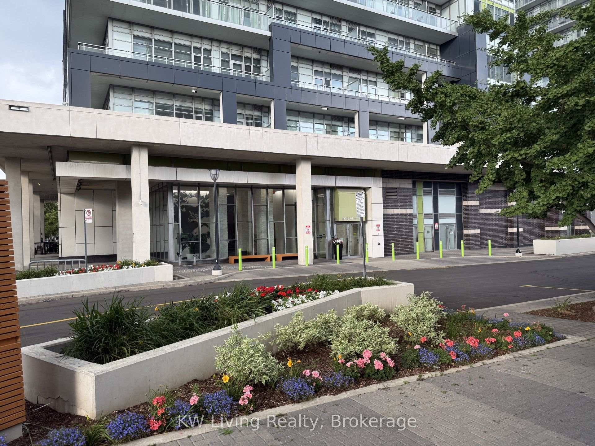 Photo 1 of Unit 2205, 360 Square One Drive, Mississauga, City Centre — HOMEH