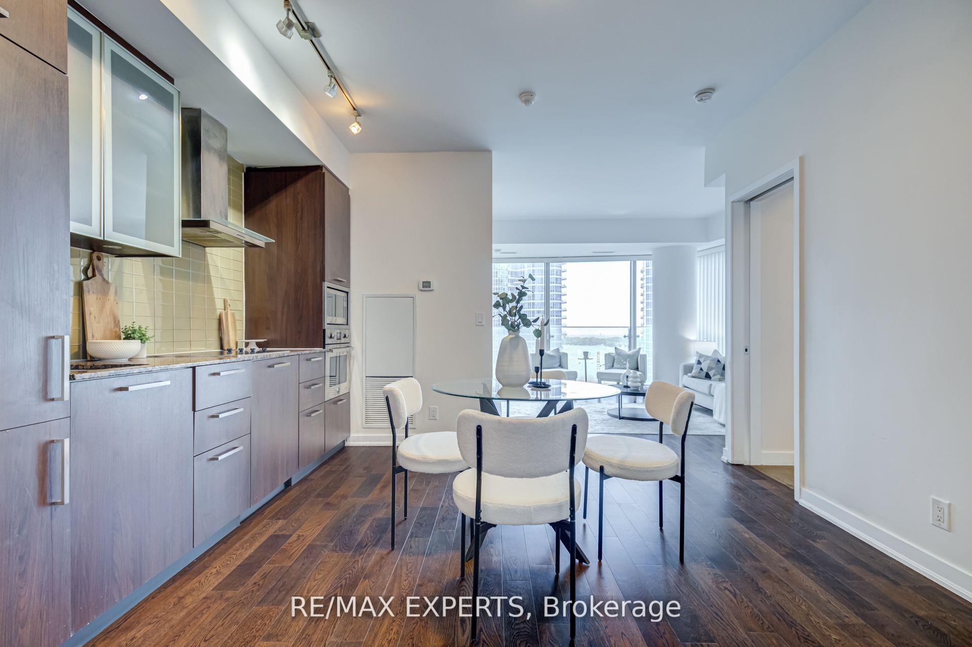 Photo 7 of Unit 1504, 12 York Street, Toronto, Waterfront Communities — HOMEH