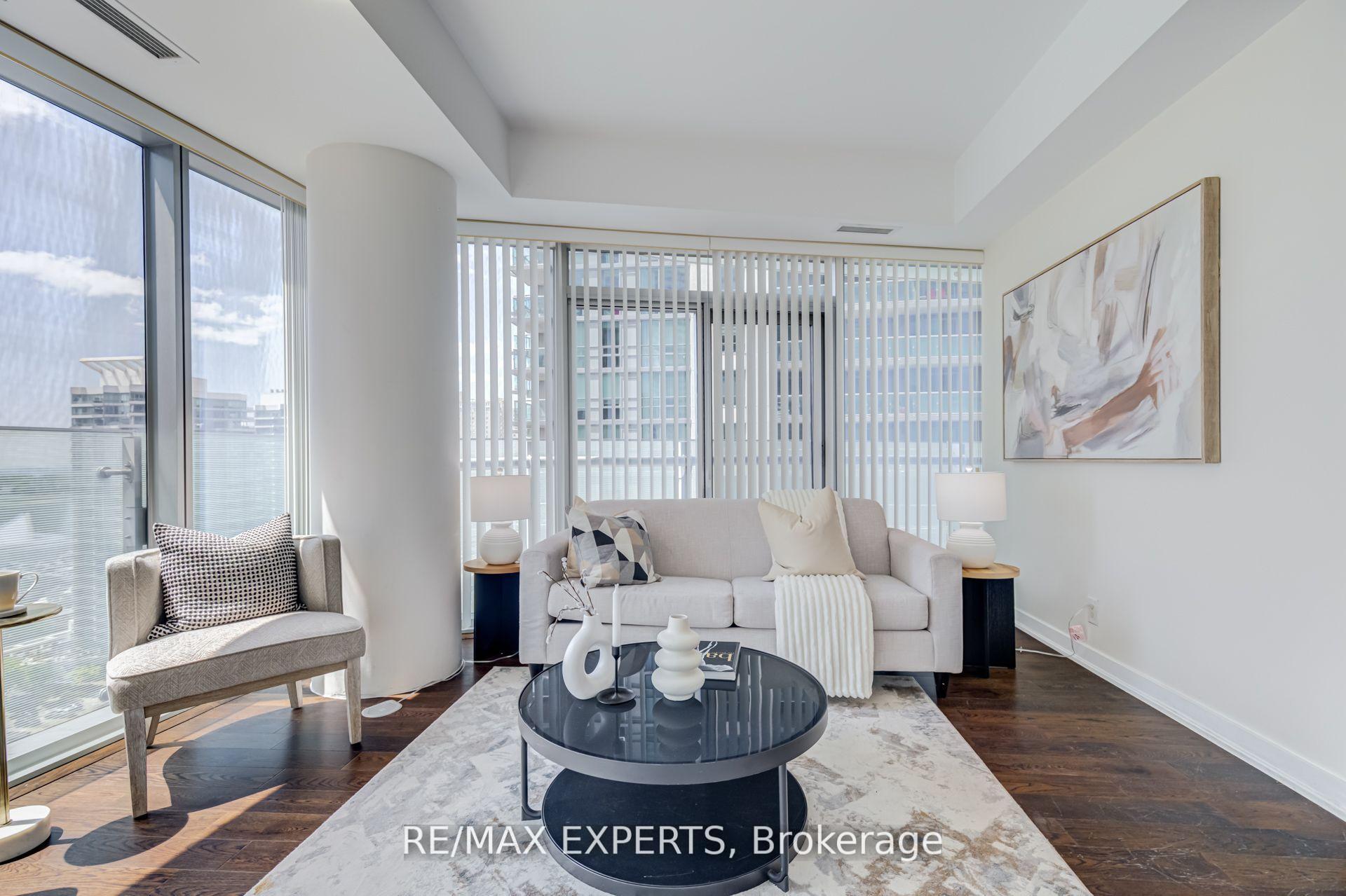 Photo 11 of Unit 1504, 12 York Street, Toronto, Waterfront Communities — HOMEH