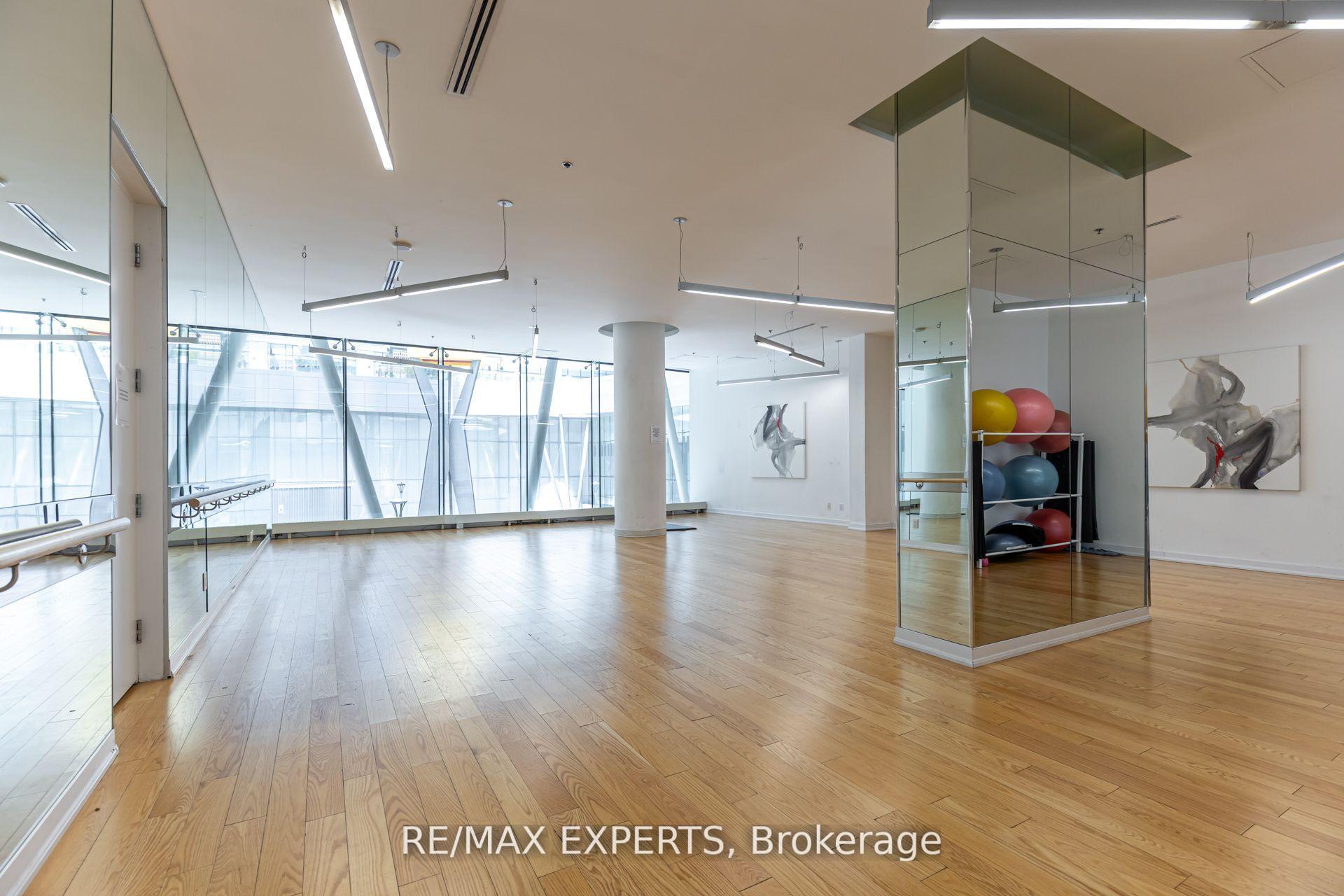 Photo 22 of Unit 1504, 12 York Street, Toronto, Waterfront Communities — HOMEH