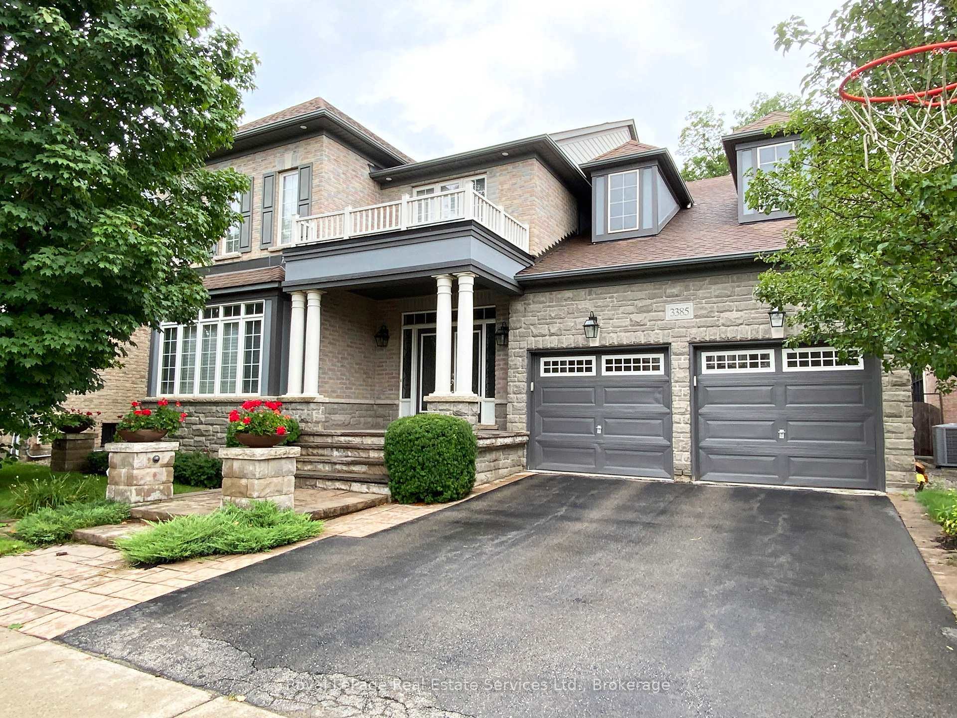 Photo 1 of 3385 Liptay Avenue, Oakville, Bronte Creek — HOMEH