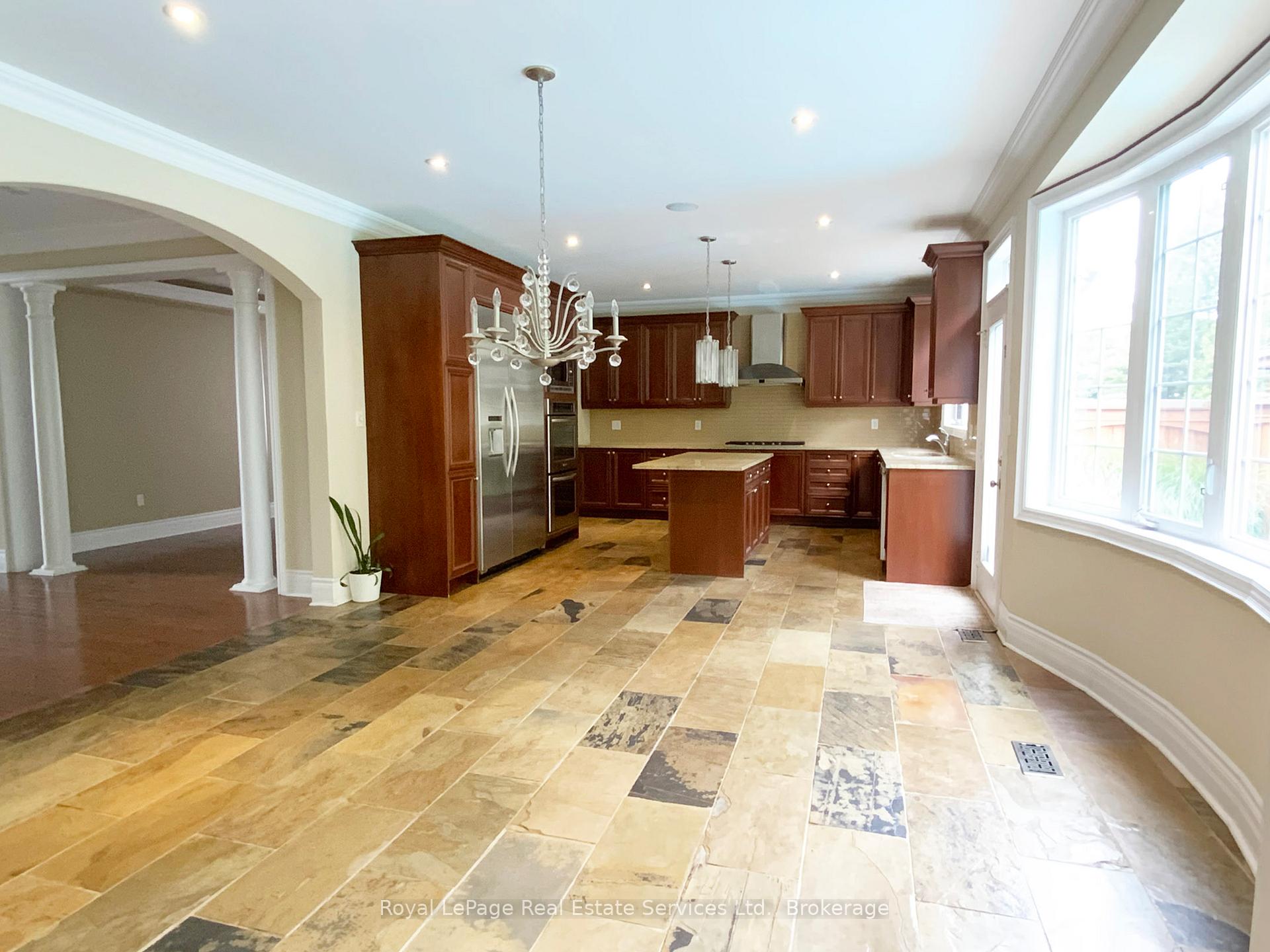 Photo 14 of 3385 Liptay Avenue, Oakville, Bronte Creek — HOMEH