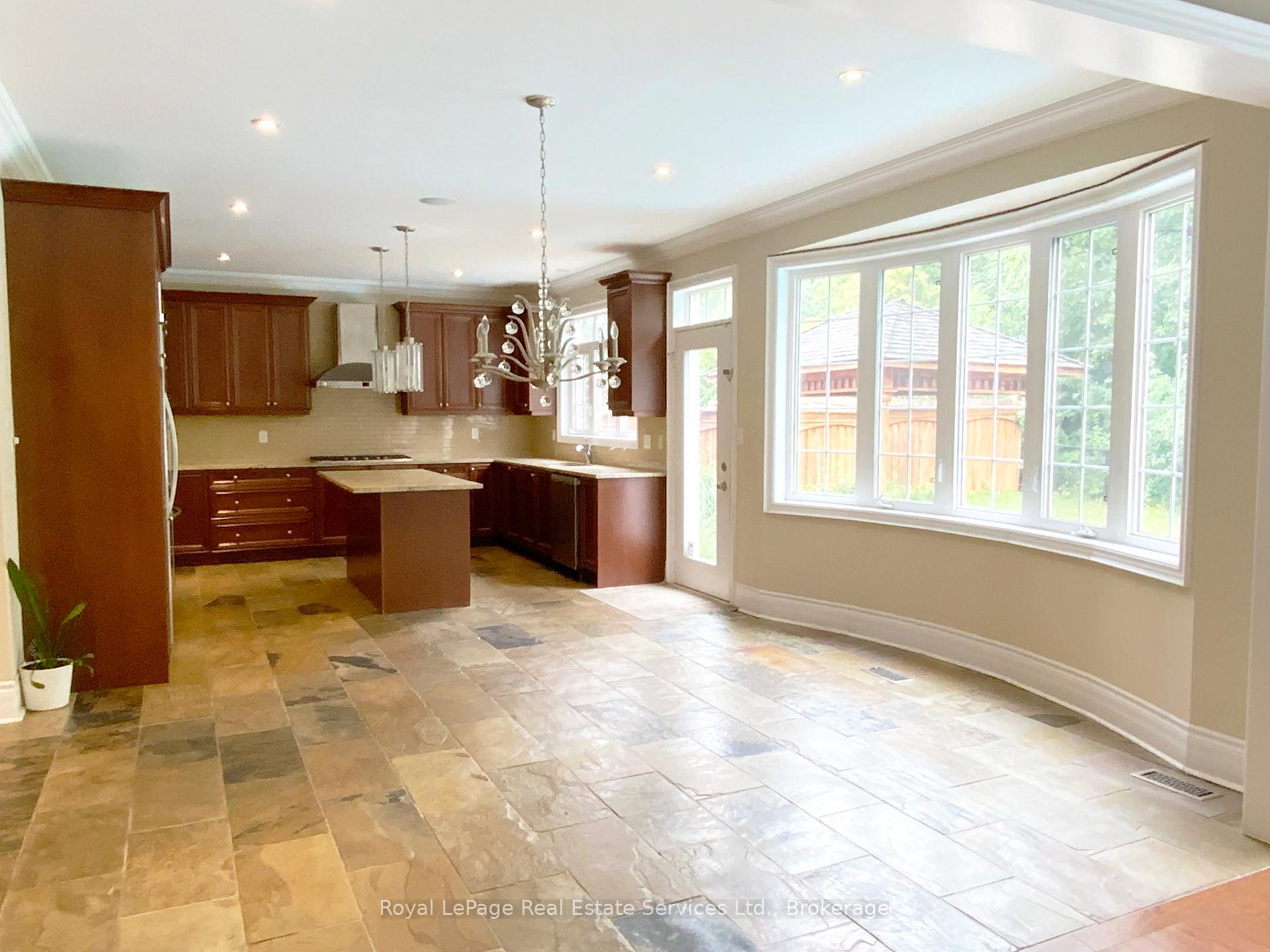 Photo 15 of 3385 Liptay Avenue, Oakville, Bronte Creek — HOMEH