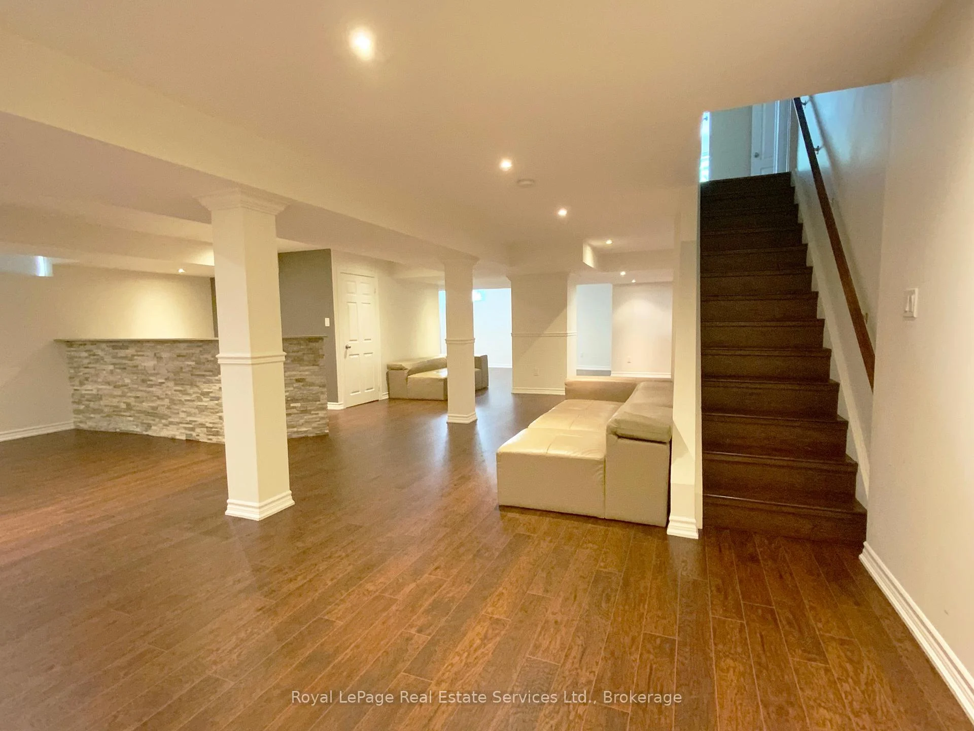 Photo 36 of 3385 Liptay Avenue, Oakville, Bronte Creek — HOMEH