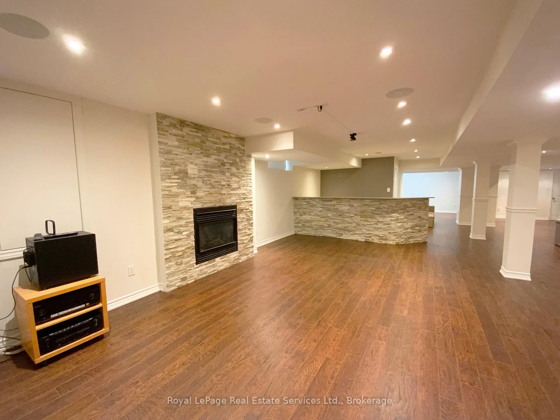 Photo 37 of 3385 Liptay Avenue, Oakville, Bronte Creek — HOMEH