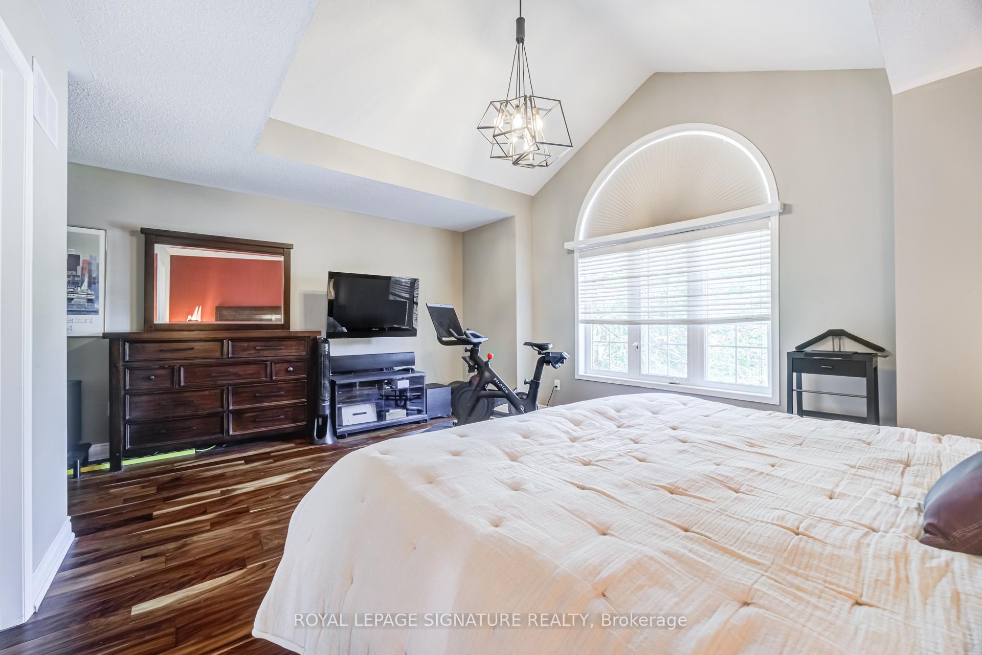 Photo 17 of 82 Belmont Boulevard, Halton Hills, Georgetown — HOMEH