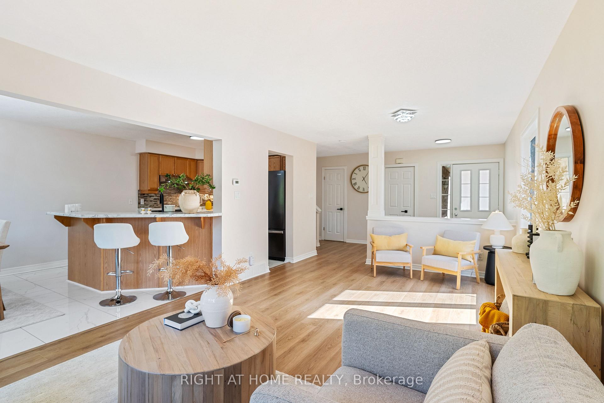 Photo 10 of 754 Hedgerow Place, London, North C — HOMEH