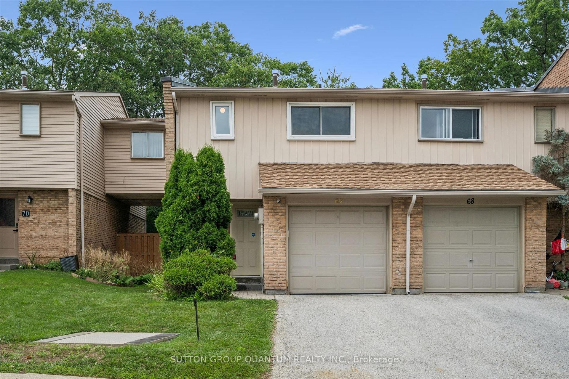 Photo 1 of Unit 69, 1558 Lancaster Drive, Oakville, Falgarwood — HOMEH