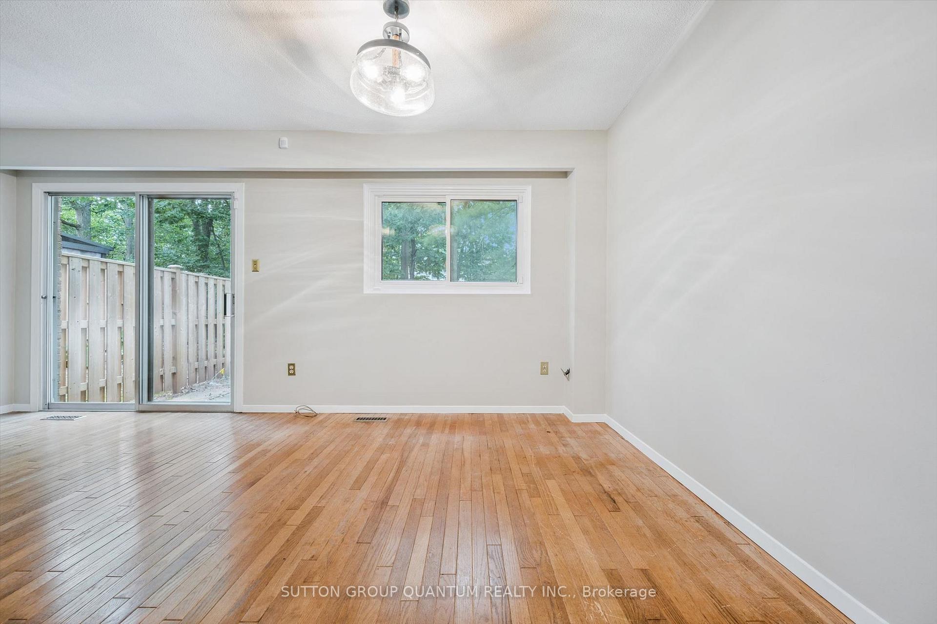 Photo 14 of Unit 69, 1558 Lancaster Drive, Oakville, Falgarwood — HOMEH
