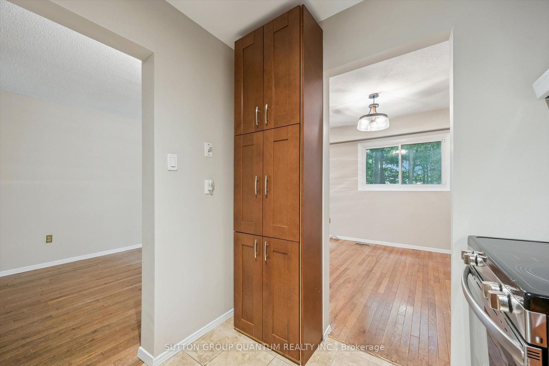 Photo 17 of Unit 69, 1558 Lancaster Drive, Oakville, Falgarwood — HOMEH