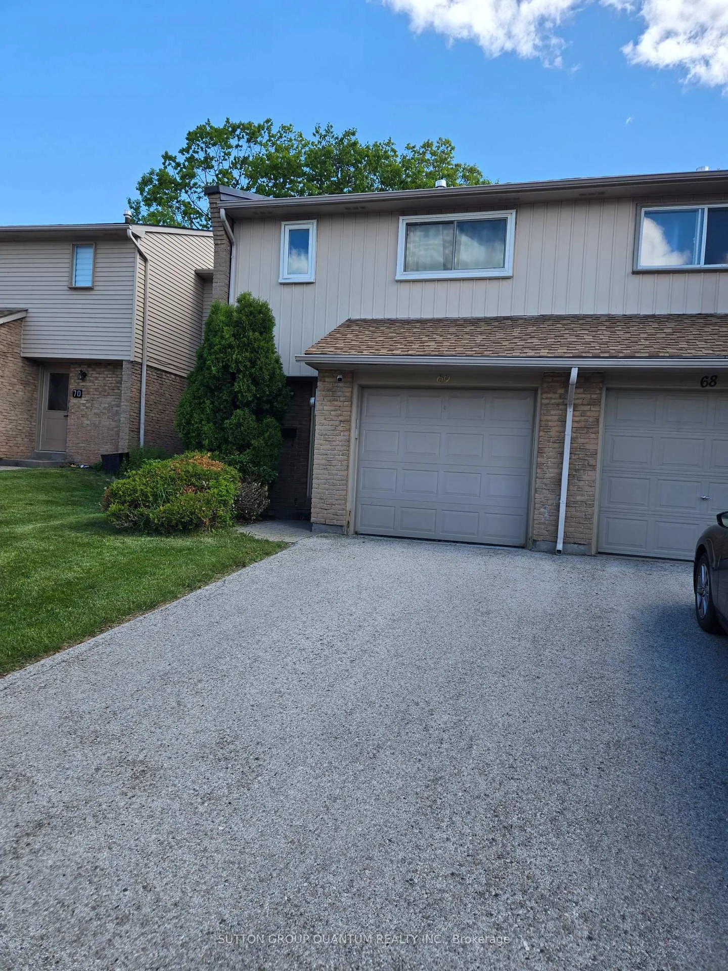 Photo 2 of Unit 69, 1558 Lancaster Drive, Oakville, Falgarwood — HOMEH