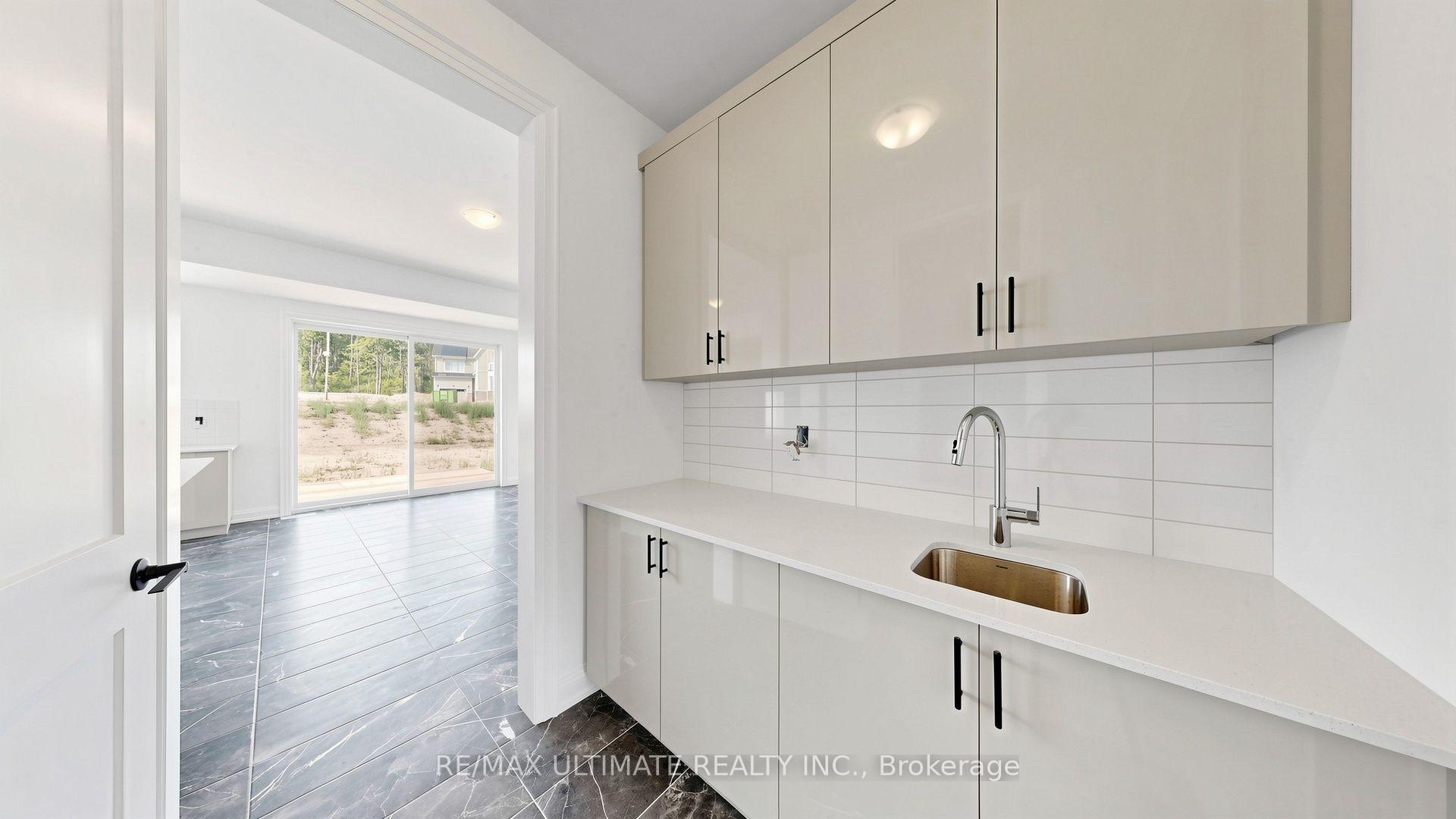 Photo 7 of 12 Aldwinckle Avenue, Oro-Medonte, Rural Oro-Medonte — HOMEH