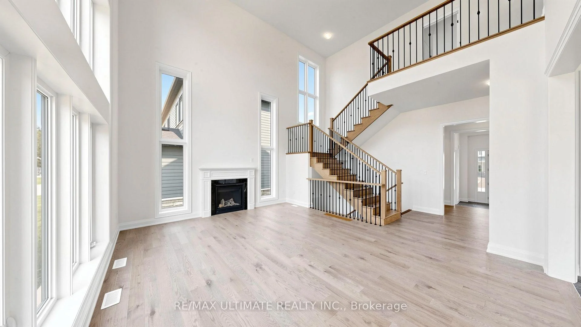 Photo 20 of 12 Aldwinckle Avenue, Oro-Medonte, Rural Oro-Medonte — HOMEH