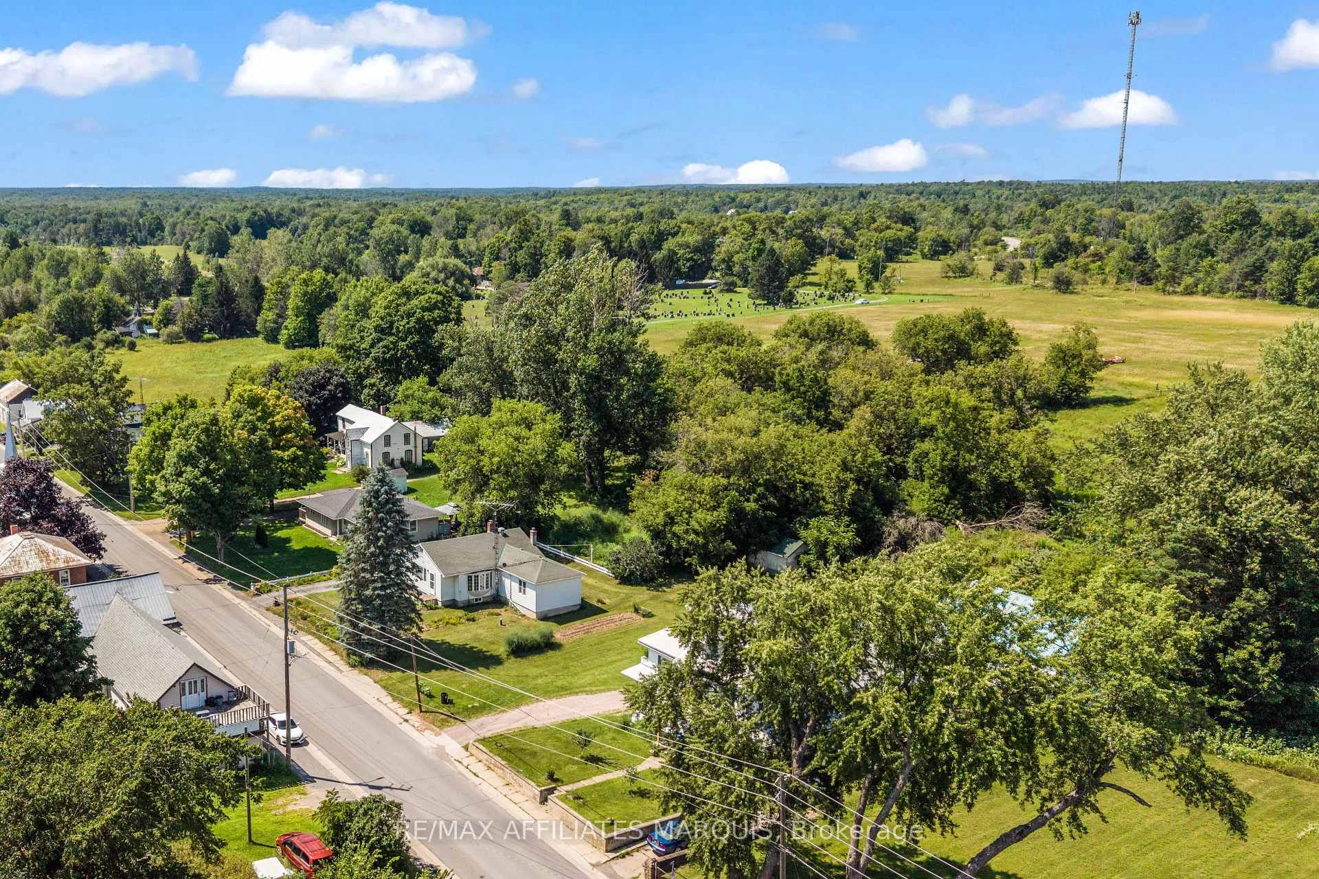 Photo 13 of 1030 Wagarville Road, Frontenac, Frontenac Centre — HOMEH