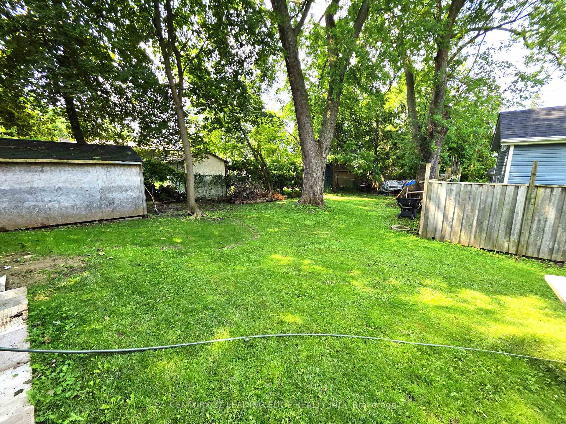 Photo 63 of Unit B, 260 Metro Road, Georgina, Historic Lakeshore Communities — HOMEH