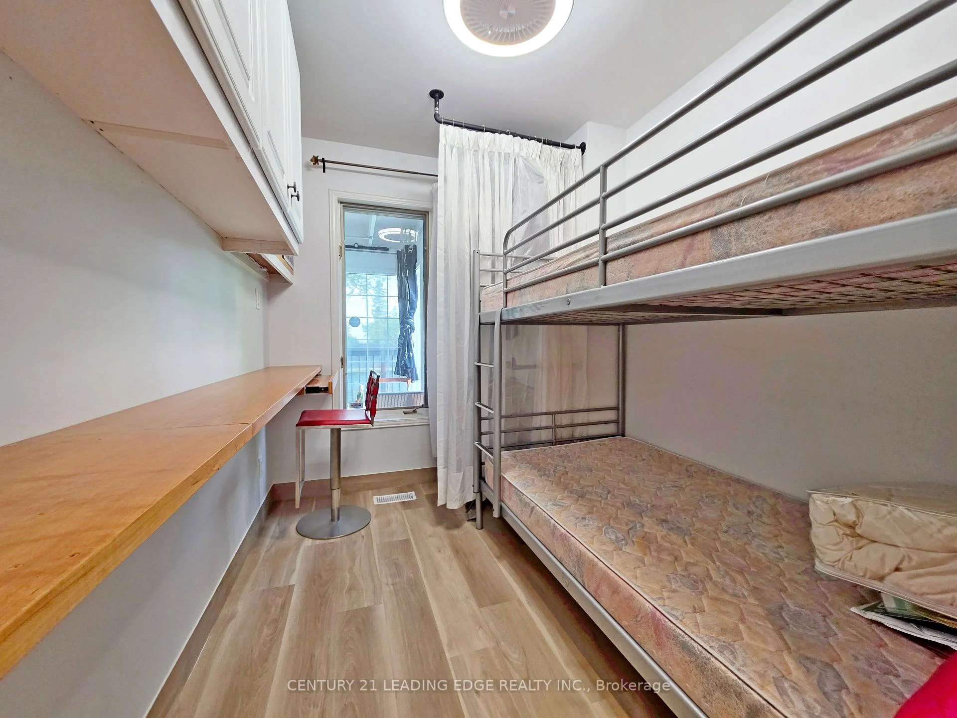 Photo 41 of Unit B, 260 Metro Road, Georgina, Historic Lakeshore Communities — HOMEH
