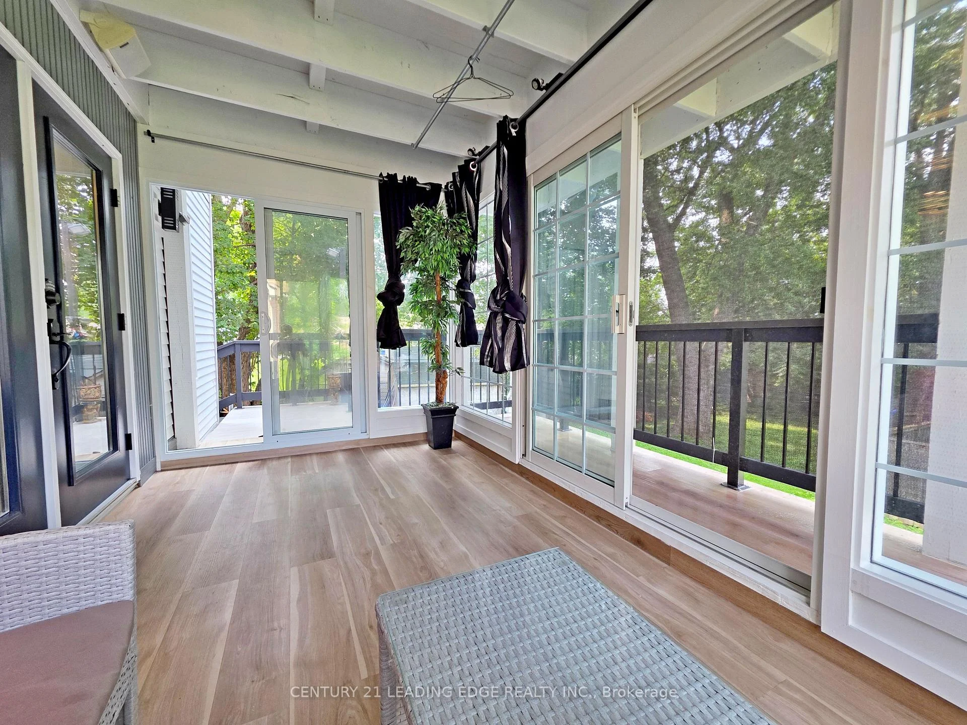 Photo 56 of Unit B, 260 Metro Road, Georgina, Historic Lakeshore Communities — HOMEH