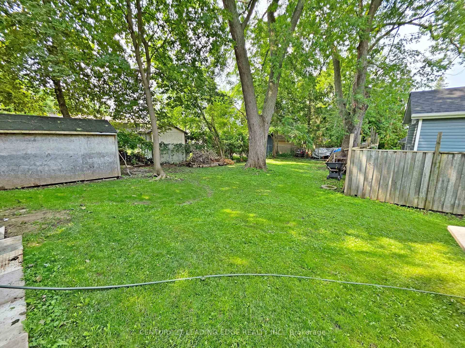 Photo 68 of Unit B, 260 Metro Road, Georgina, Historic Lakeshore Communities — HOMEH