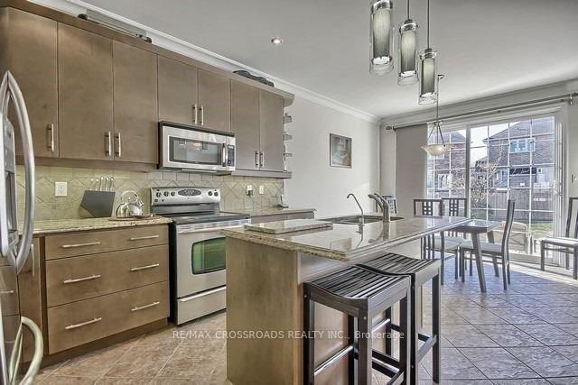 Photo 6 of 46 Hopper Lane, Newmarket, Woodland Hill — HOMEH