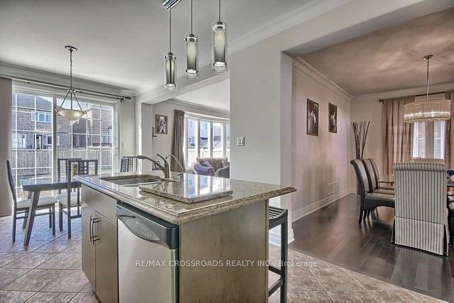 Photo 7 of 46 Hopper Lane, Newmarket, Woodland Hill — HOMEH