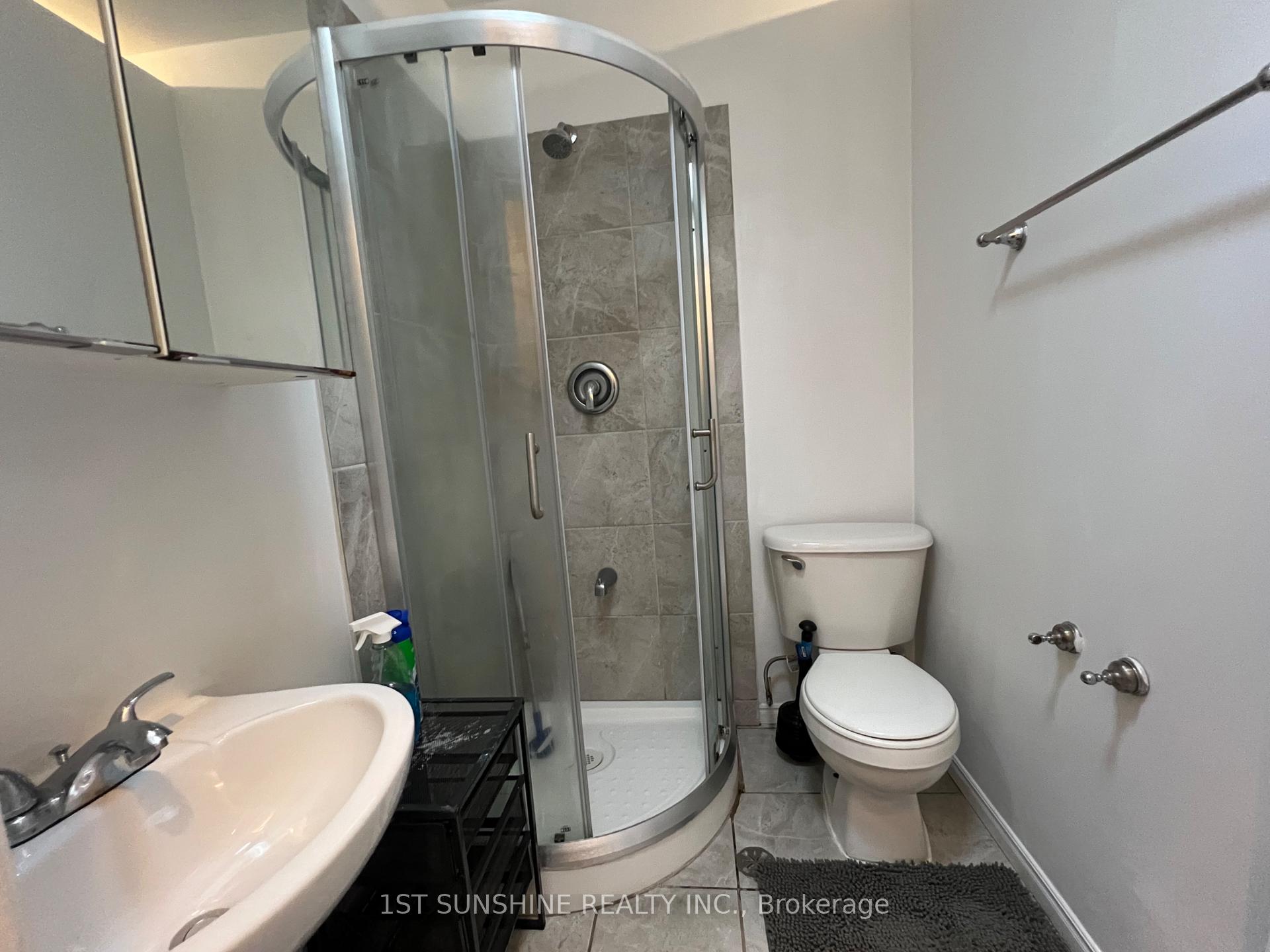 Photo 10 of Unit Rm 102 & 202, 128 Arkell Street, Hamilton, Westdale — HOMEH