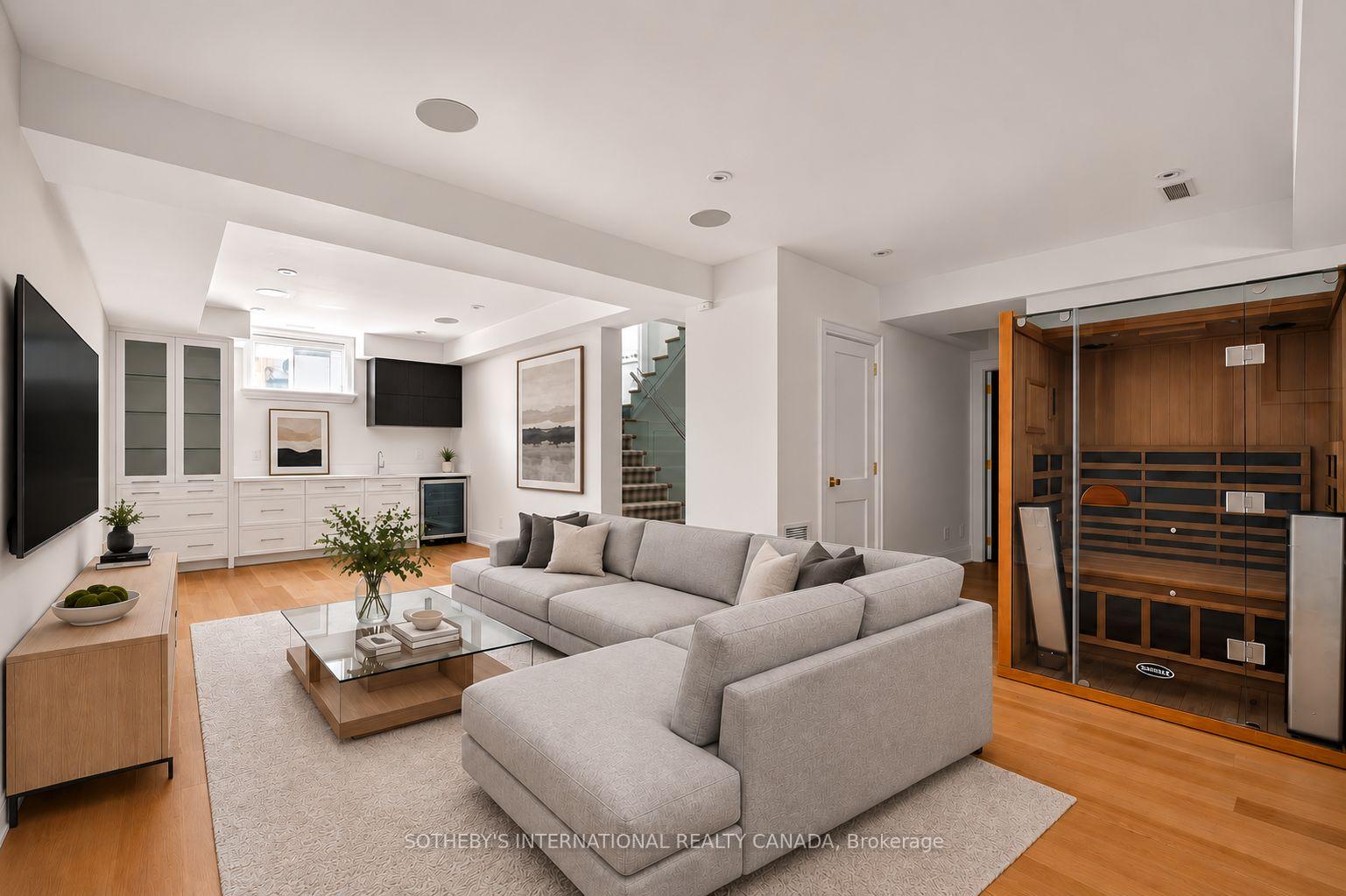 Photo 24 of 60 St Andrews Gardens, Toronto, Rosedale-Moore Park — HOMEH