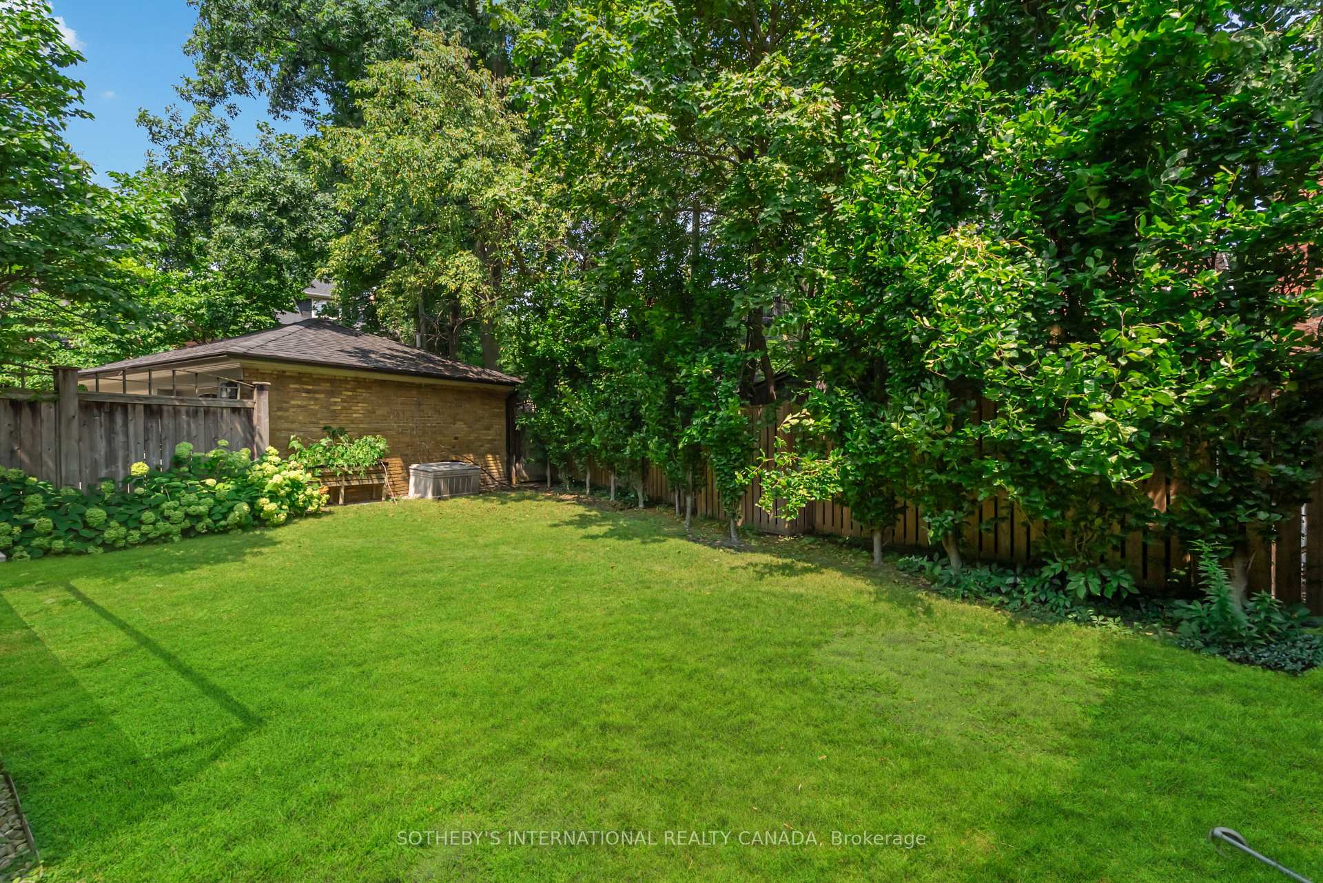 Photo 26 of 60 St Andrews Gardens, Toronto, Rosedale-Moore Park — HOMEH