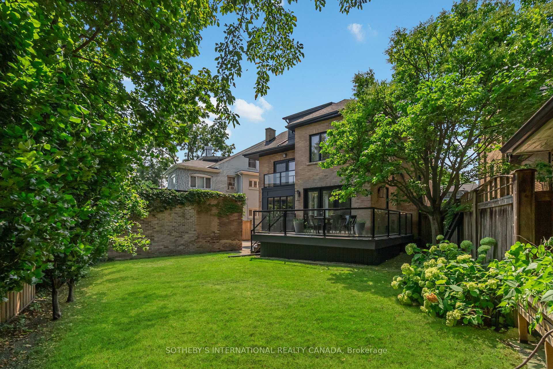 Photo 27 of 60 St Andrews Gardens, Toronto, Rosedale-Moore Park — HOMEH