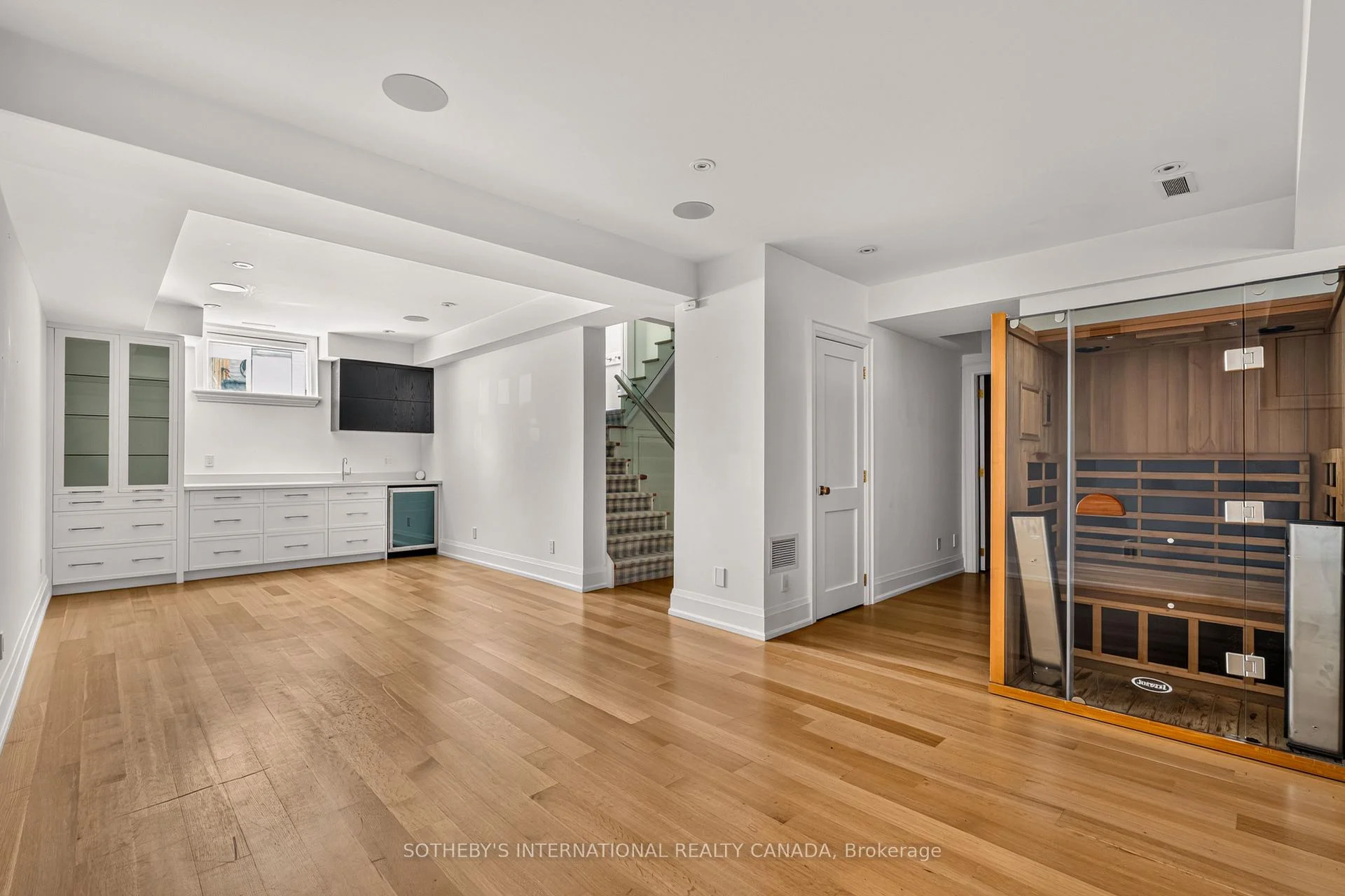 Photo 25 of 60 St Andrews Gardens, Toronto, Rosedale-Moore Park — HOMEH