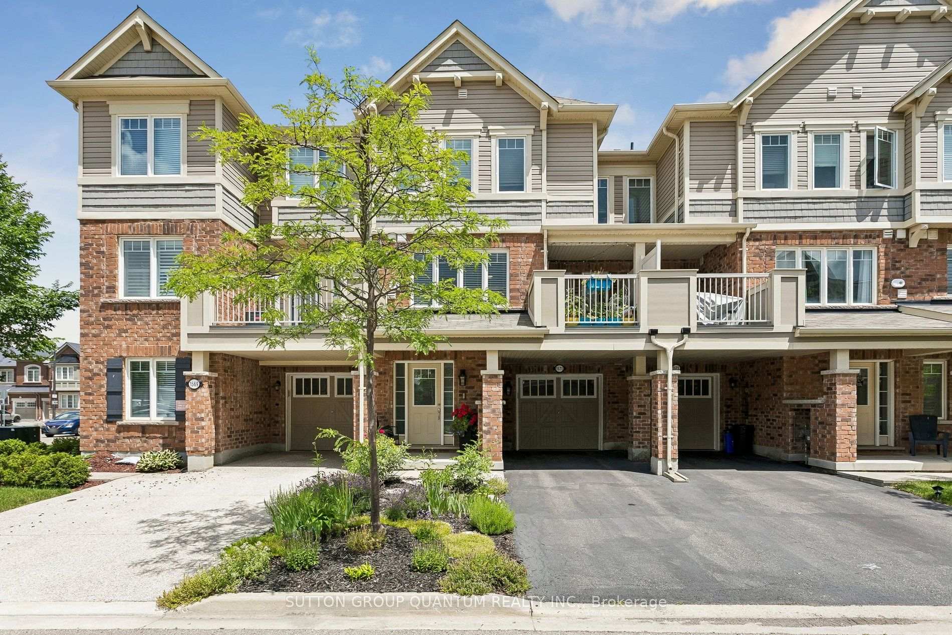 Front of 1571 Leblanc Court
