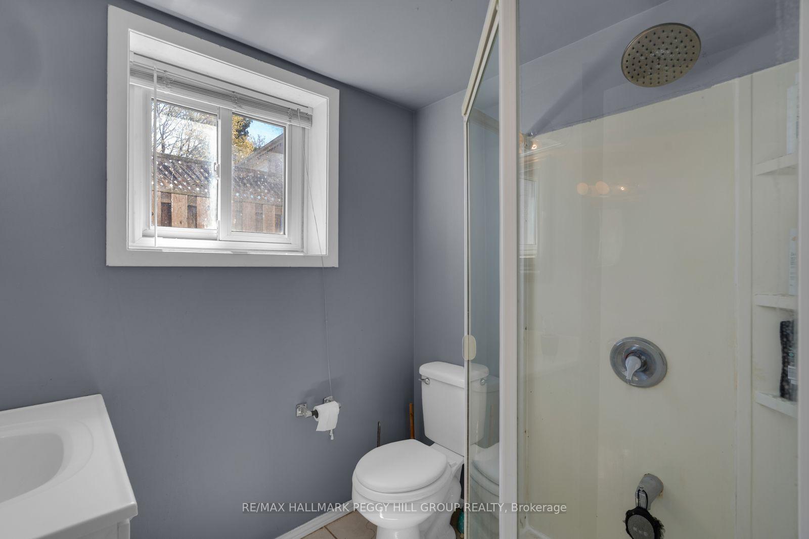 Photo 34 of 423 Mary Street, Orillia — HOMEH