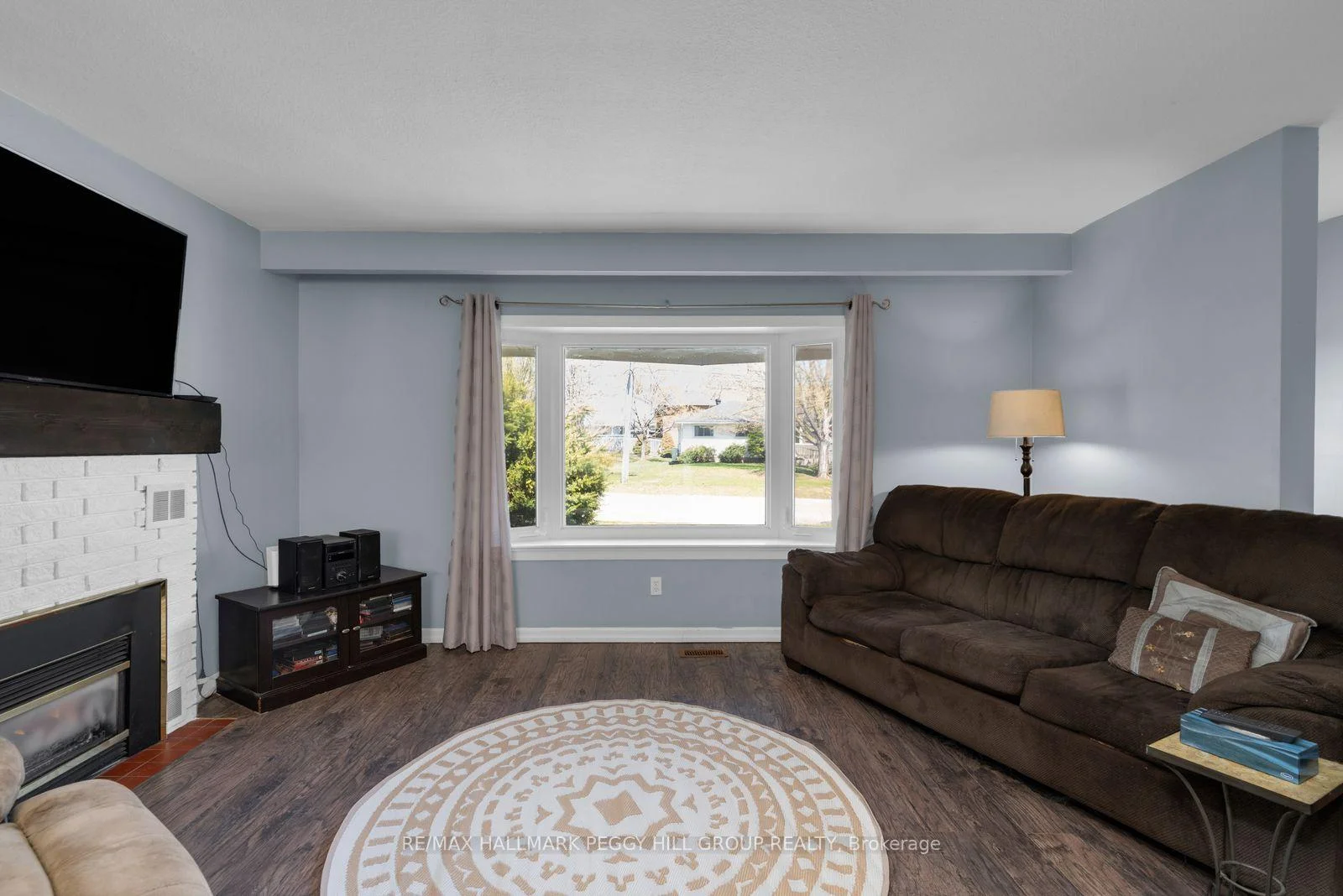 Photo 9 of 423 Mary Street, Orillia — HOMEH
