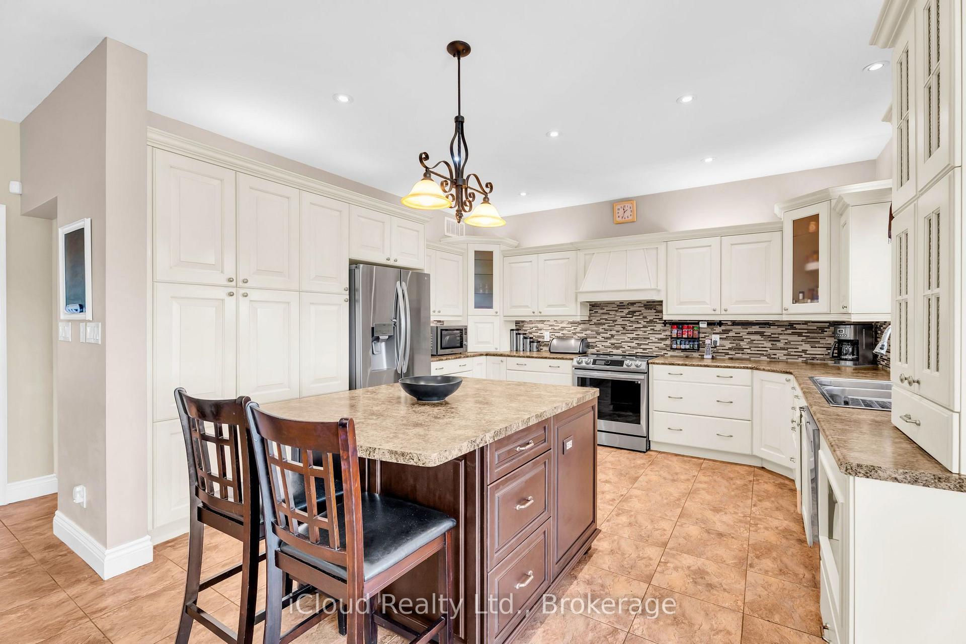 Photo 15 of 514164 2nd Line, Amaranth, Rural Amaranth — HOMEH