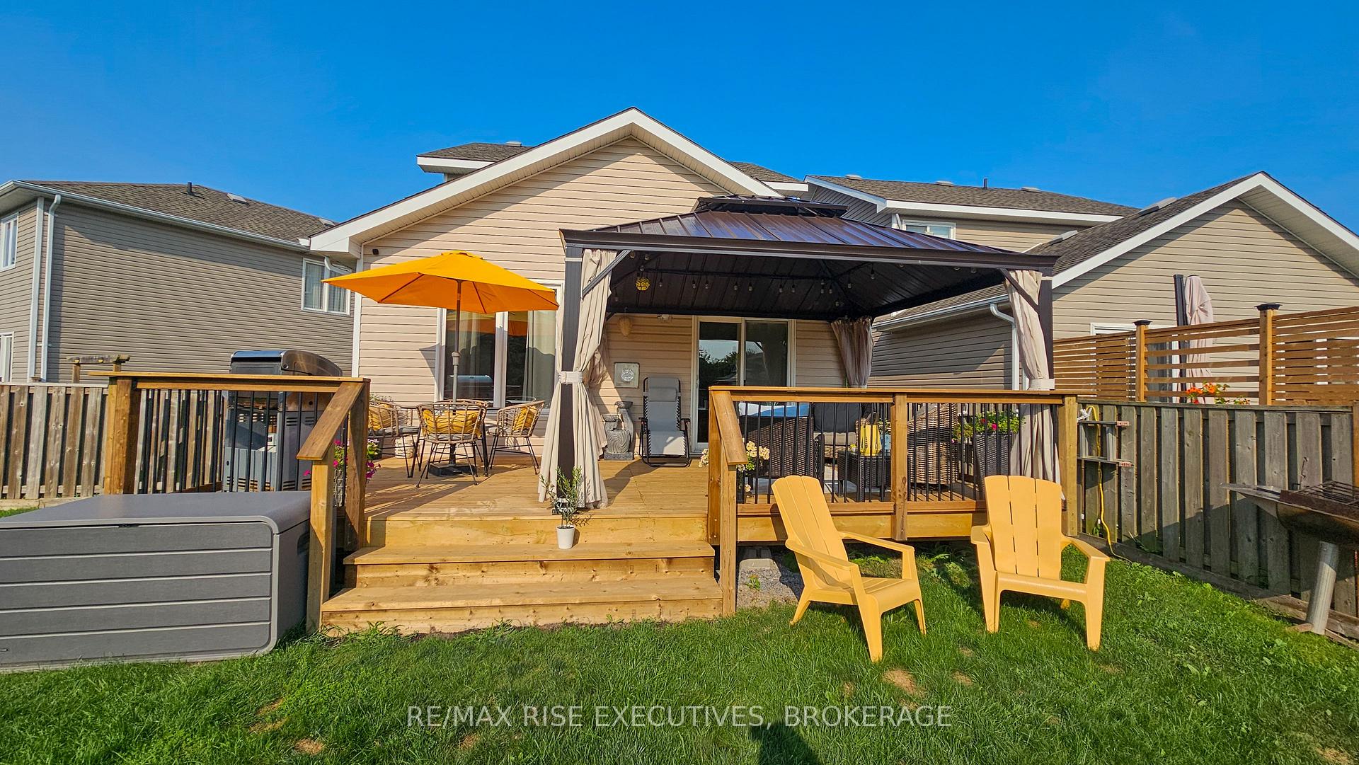 Photo 5 of 724 Margaret Way, Kingston, Kingston East (Incl Barret Crt) — HOMEH