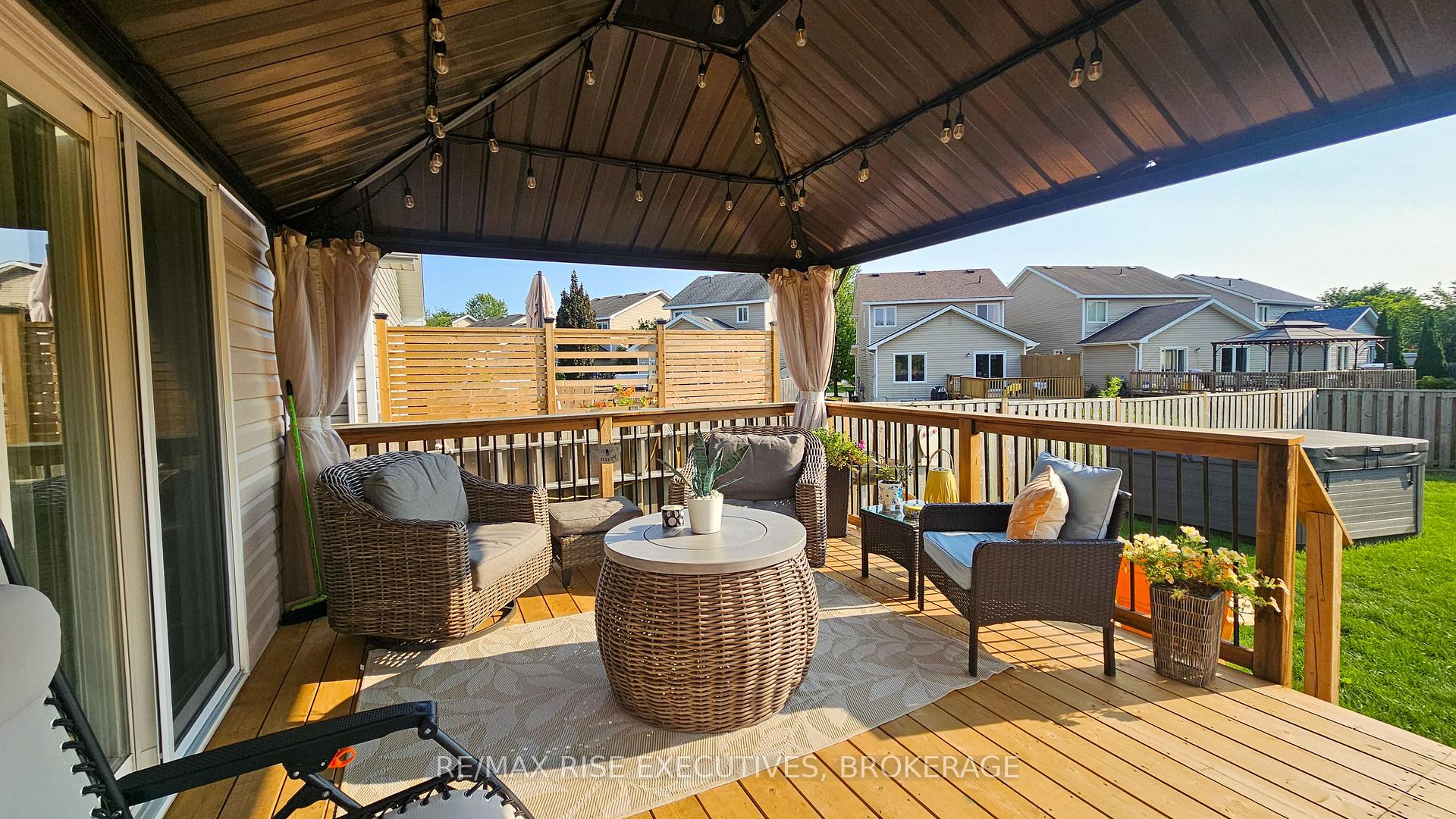 Photo 6 of 724 Margaret Way, Kingston, Kingston East (Incl Barret Crt) — HOMEH