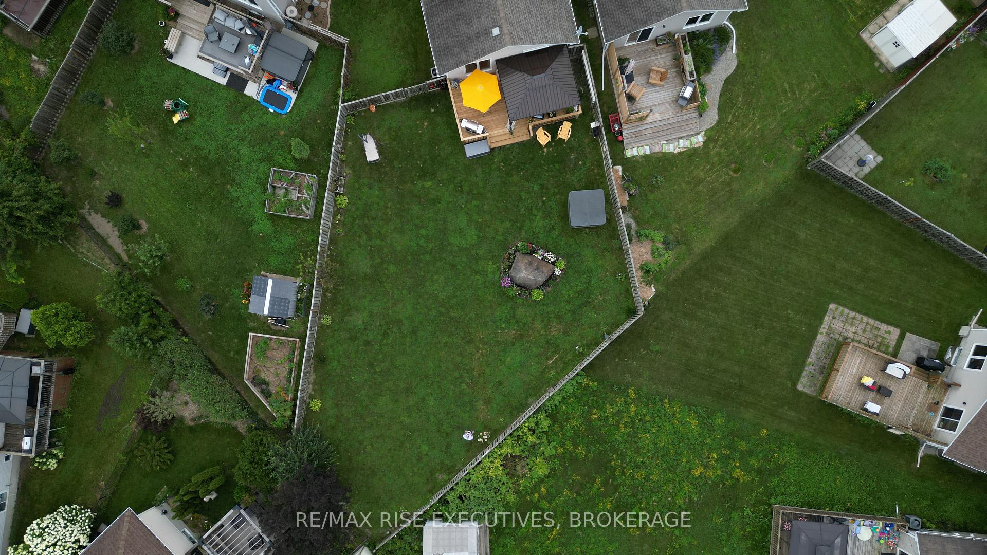 Photo 10 of 724 Margaret Way, Kingston, Kingston East (Incl Barret Crt) — HOMEH