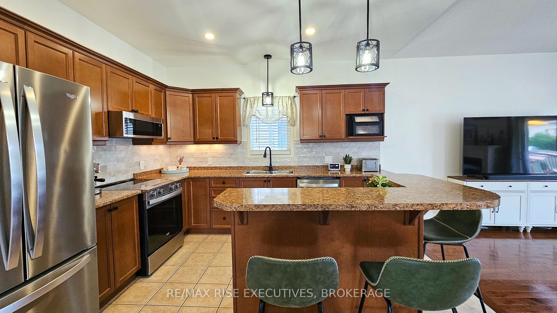 Photo 15 of 724 Margaret Way, Kingston, Kingston East (Incl Barret Crt) — HOMEH