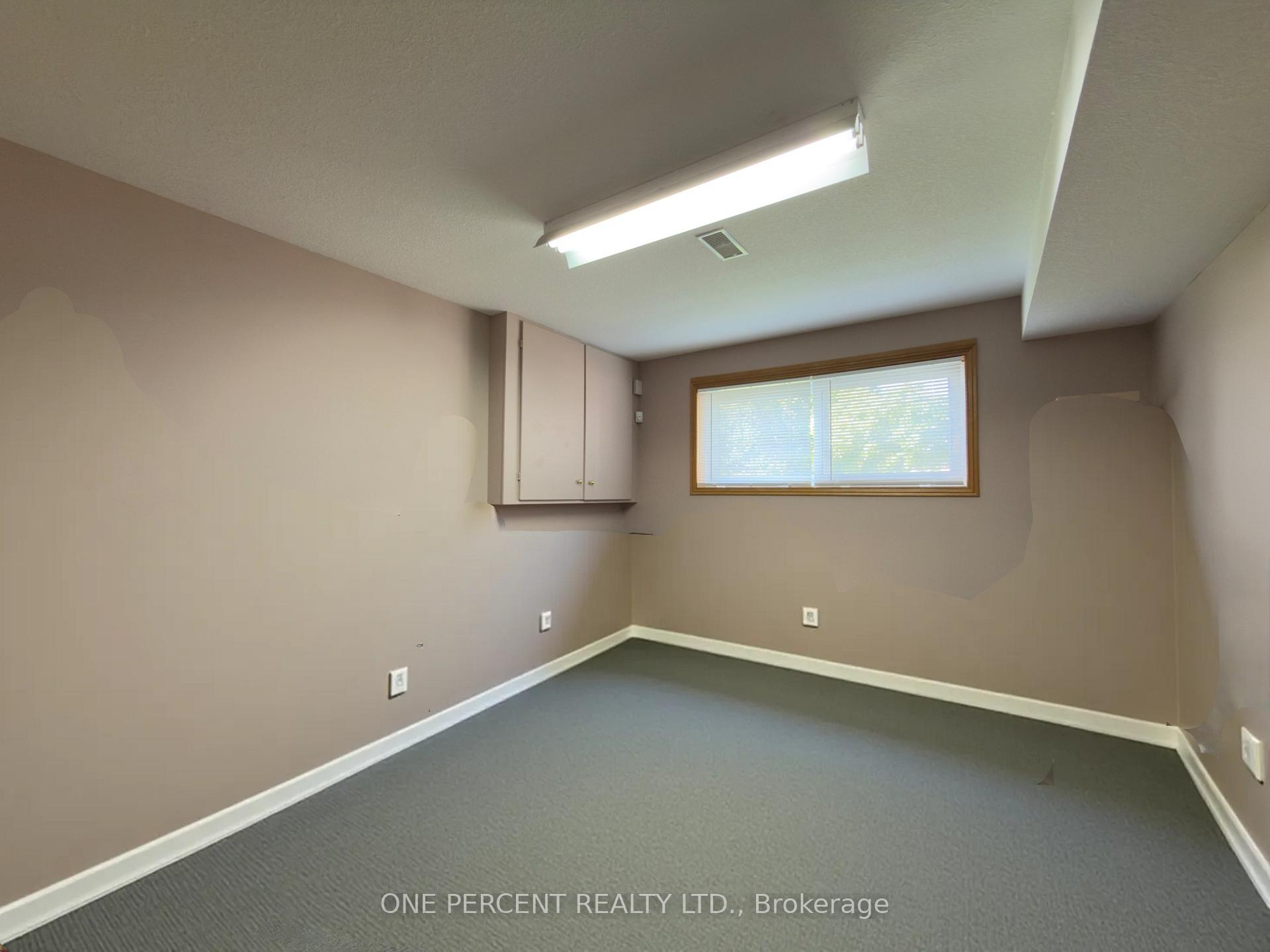 Photo 12 of 7476 Monastery Drive, Niagara Falls, Mt. Carmel — HOMEH