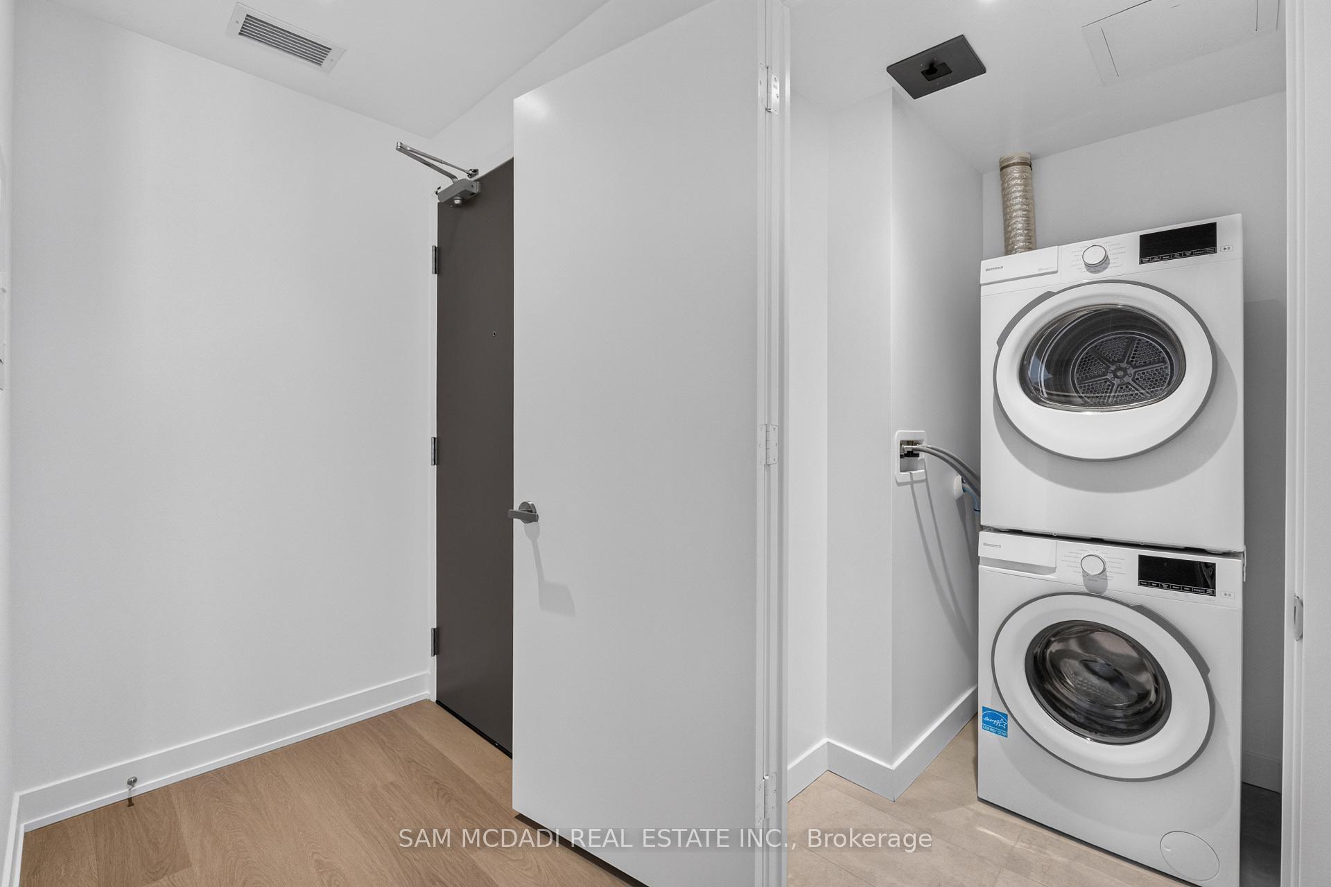 Photo 6 of Unit 6606, 448 Burnhamthorpe Road, Mississauga, City Centre — HOMEH