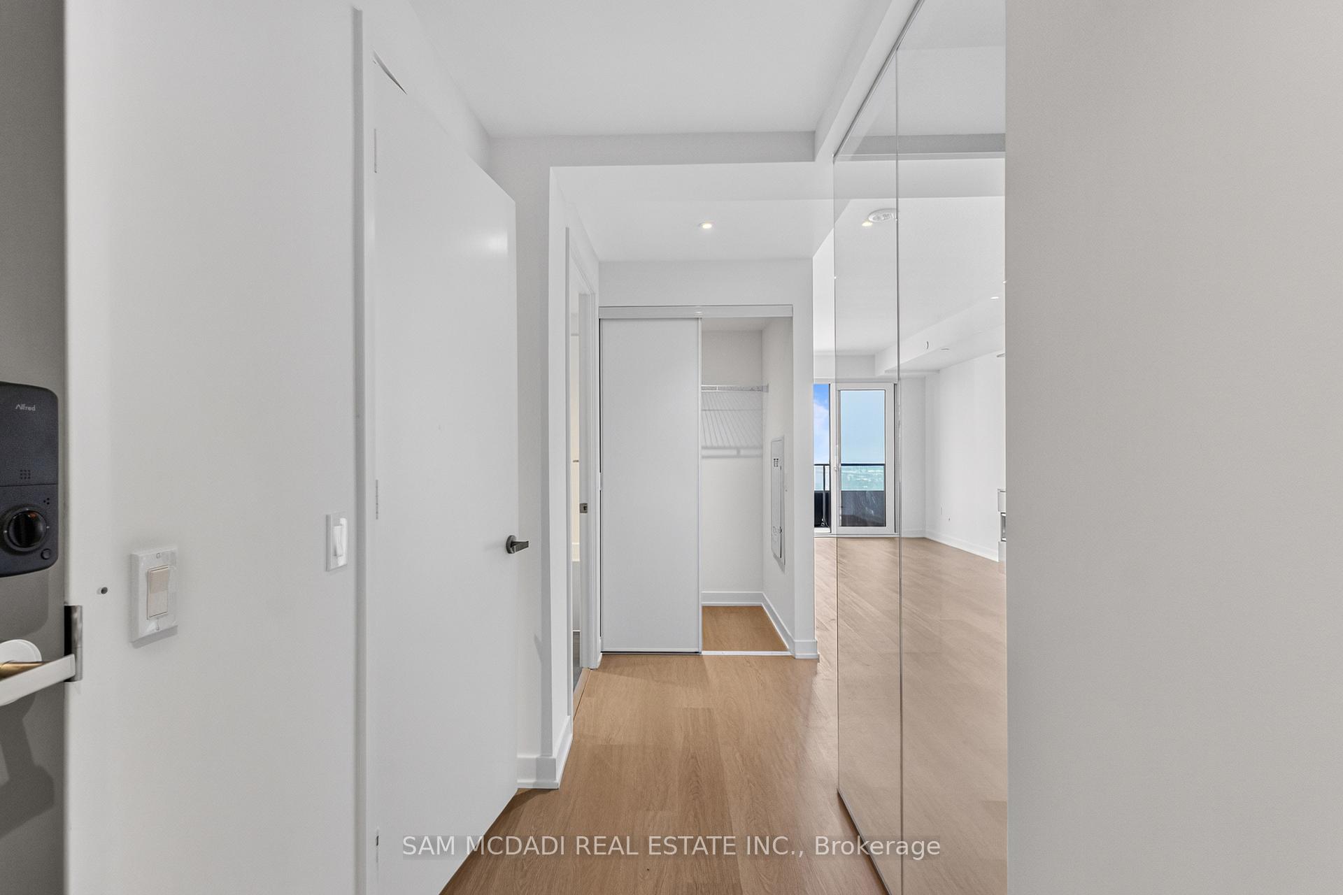 Photo 10 of Unit 6606, 448 Burnhamthorpe Road, Mississauga, City Centre — HOMEH