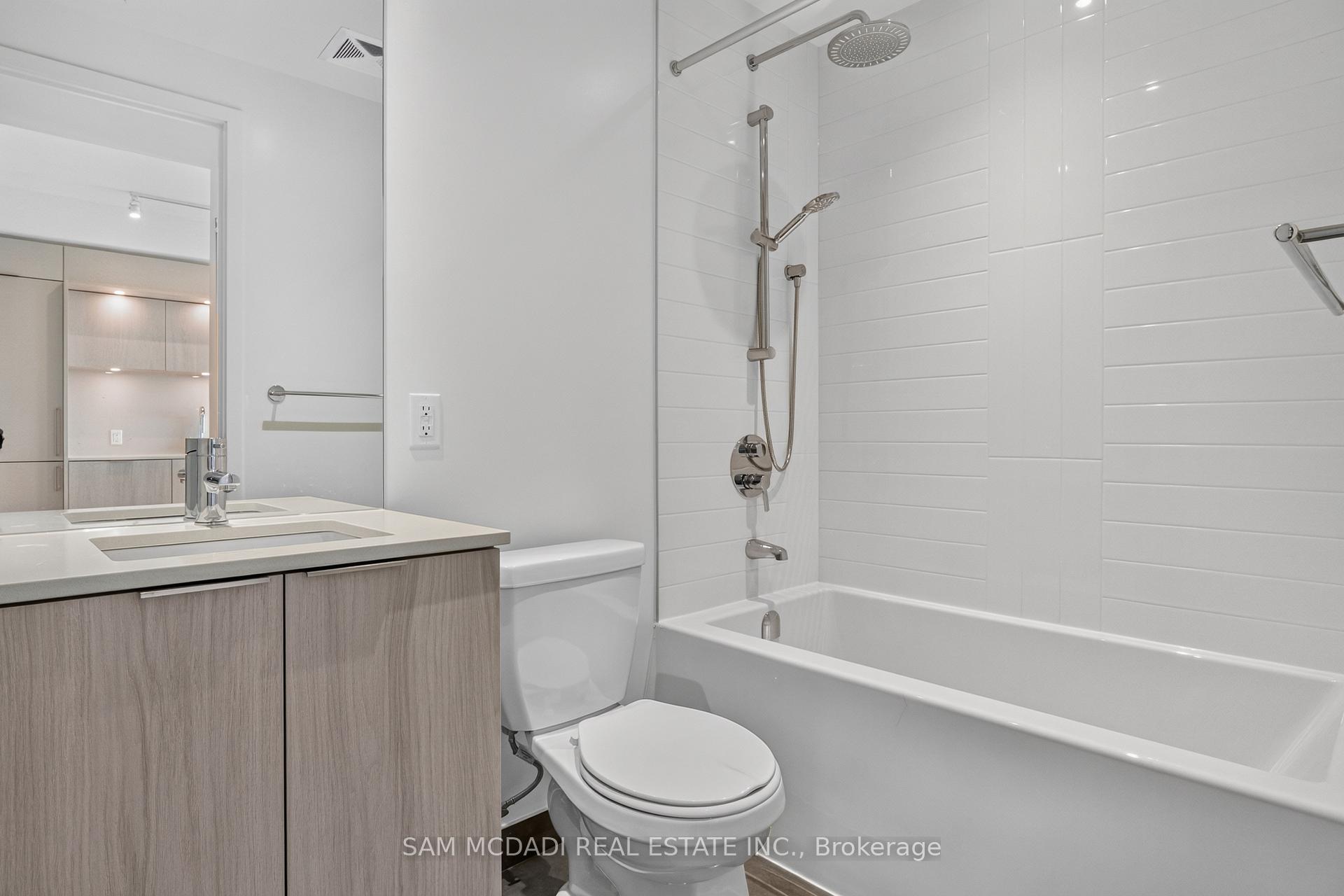 Photo 14 of Unit 6606, 448 Burnhamthorpe Road, Mississauga, City Centre — HOMEH