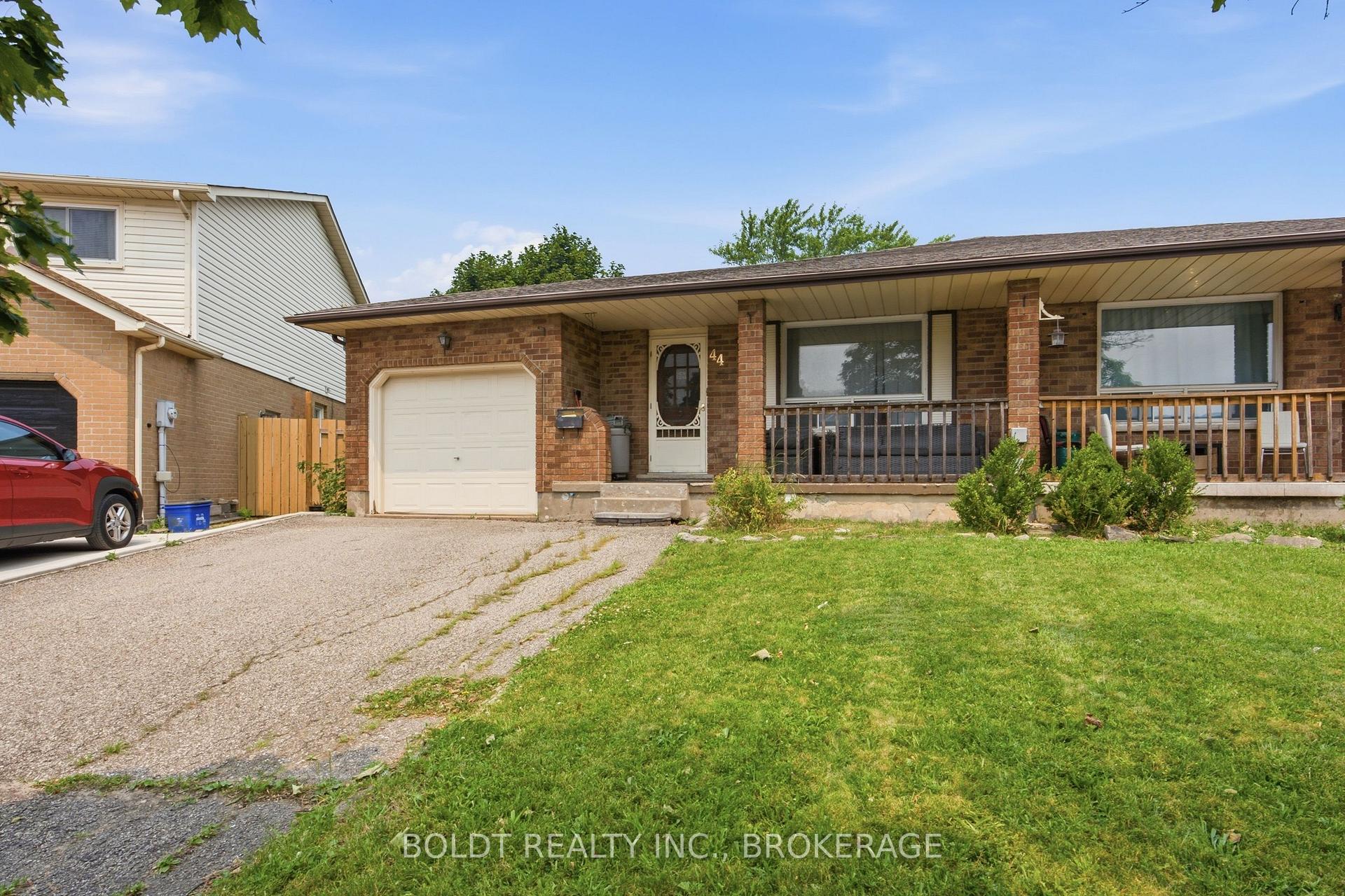 Photo 2 of 44 Culligan Crescent, Thorold, Confederation Heights — HOMEH