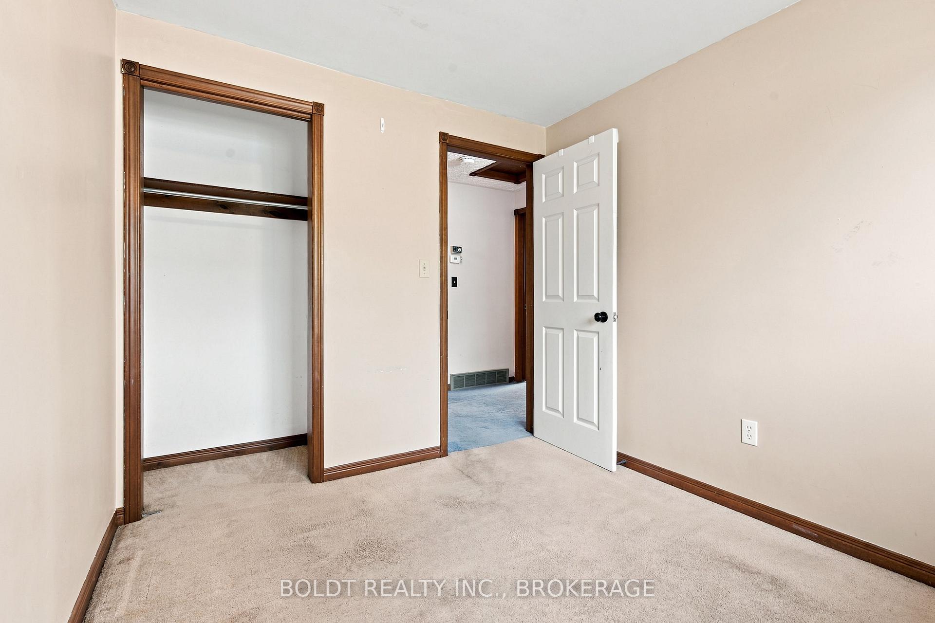 Photo 20 of 44 Culligan Crescent, Thorold, Confederation Heights — HOMEH