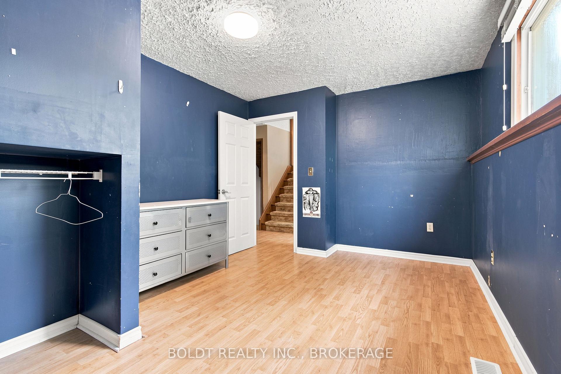 Photo 35 of 44 Culligan Crescent, Thorold, Confederation Heights — HOMEH
